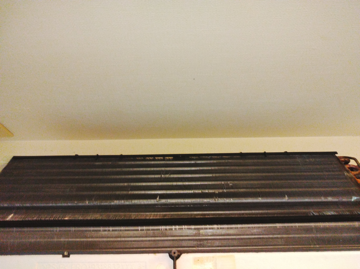 鹿児島県鹿児島市のお掃除機能付きエアコンの作業後2