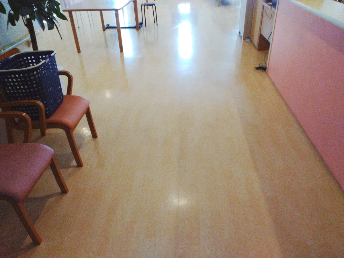 鹿児島県鹿児島市の施設・店舗向けコーティングの作業前1