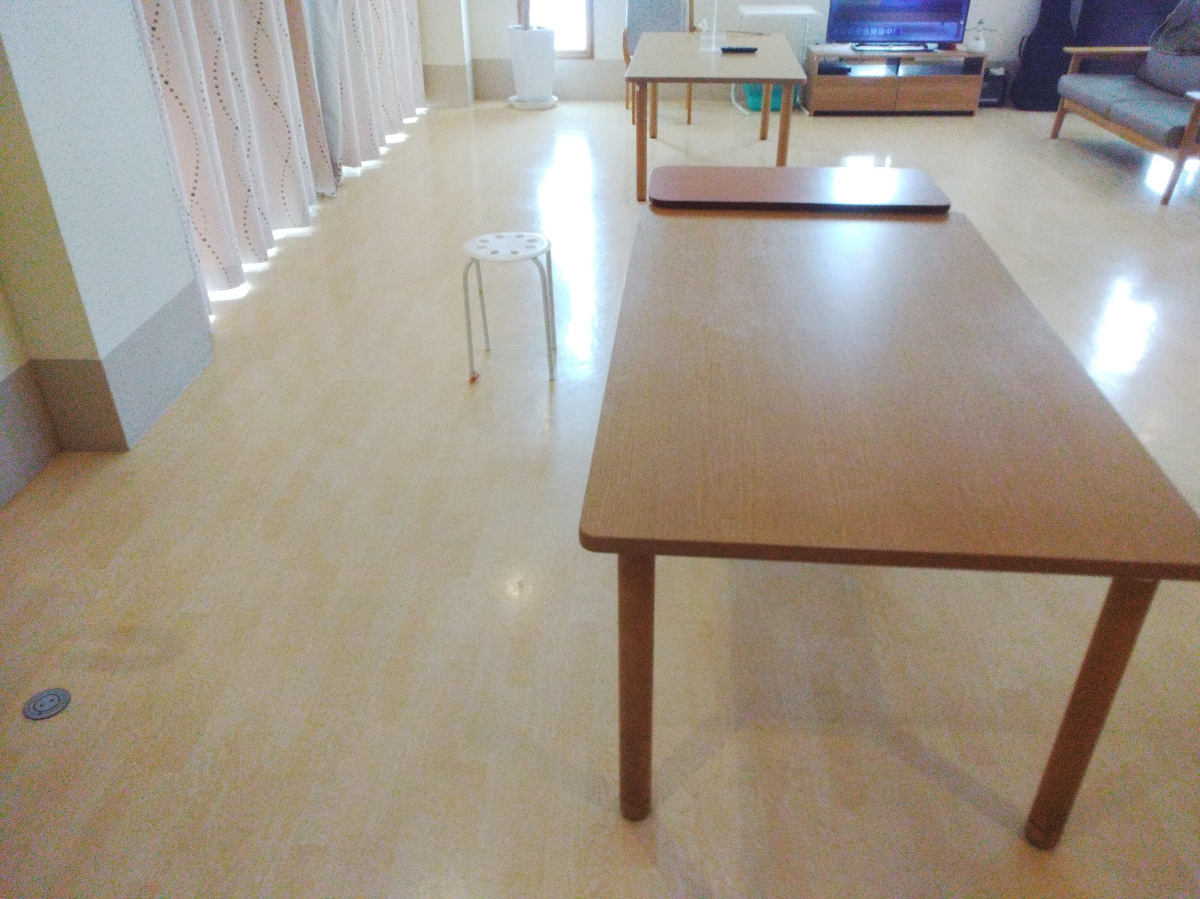 鹿児島県鹿児島市の施設・店舗向けコーティングの作業前2