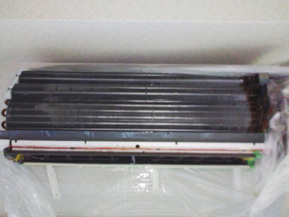 鹿児島県鹿児島市のお掃除機能付きエアコンの作業後3