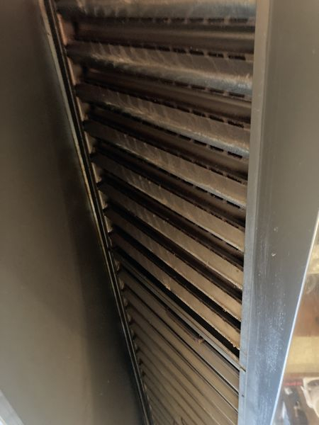 東京都港区六本木の飲食店清掃の作業前1