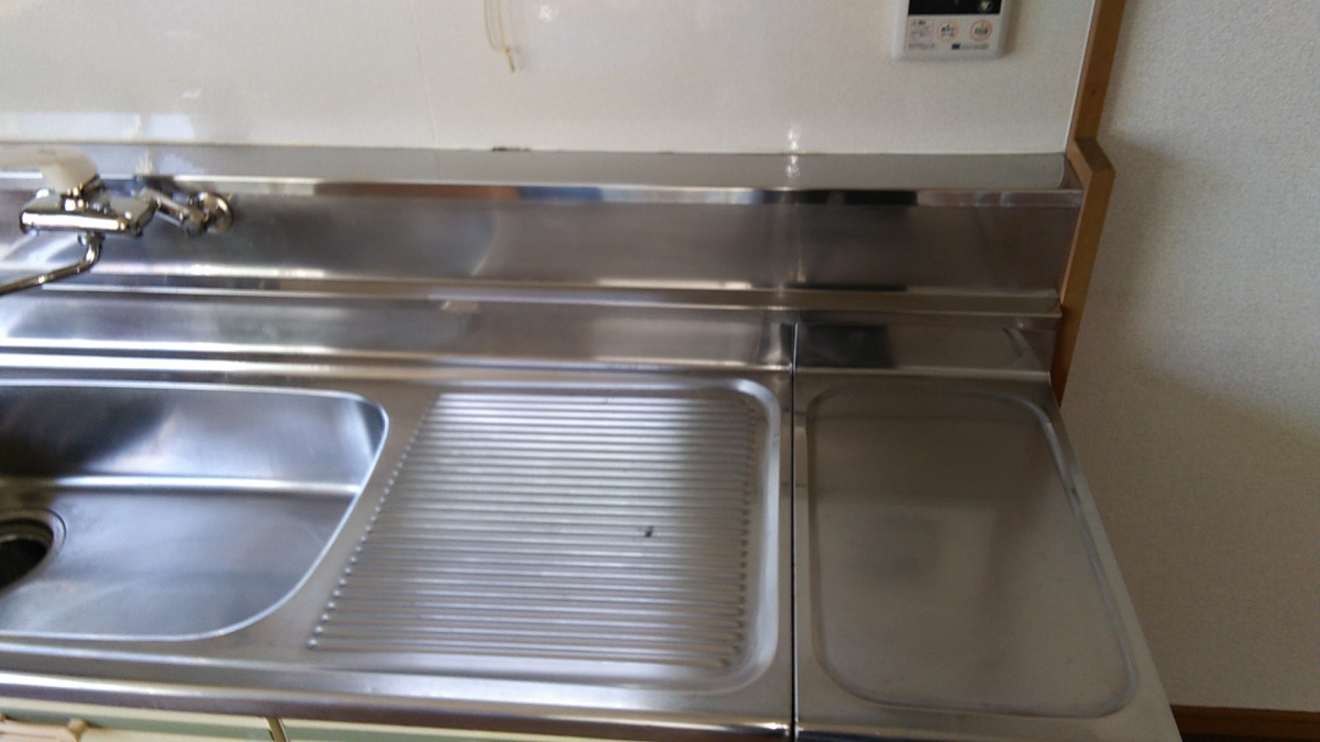 青森県八戸市のキッチンクリーニングの作業後1