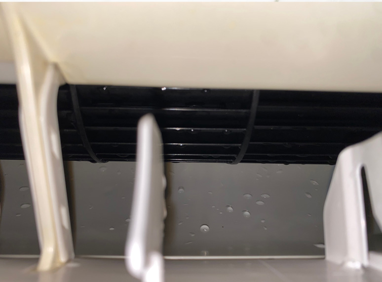 東京都大田区萩中の業務用壁掛けエアコンの作業後1