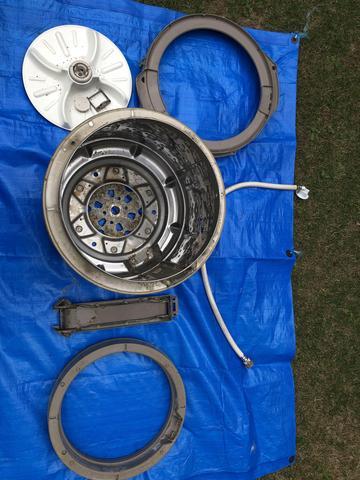 岩手県盛岡市の洗濯機分解クリーニングの作業前2