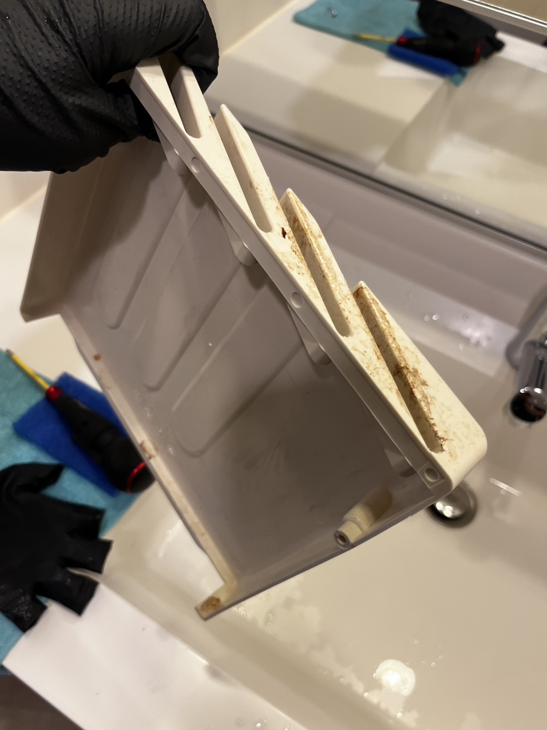 愛知県名古屋市天白区の賃貸住宅入居前の簡易クリーニングの作業前2