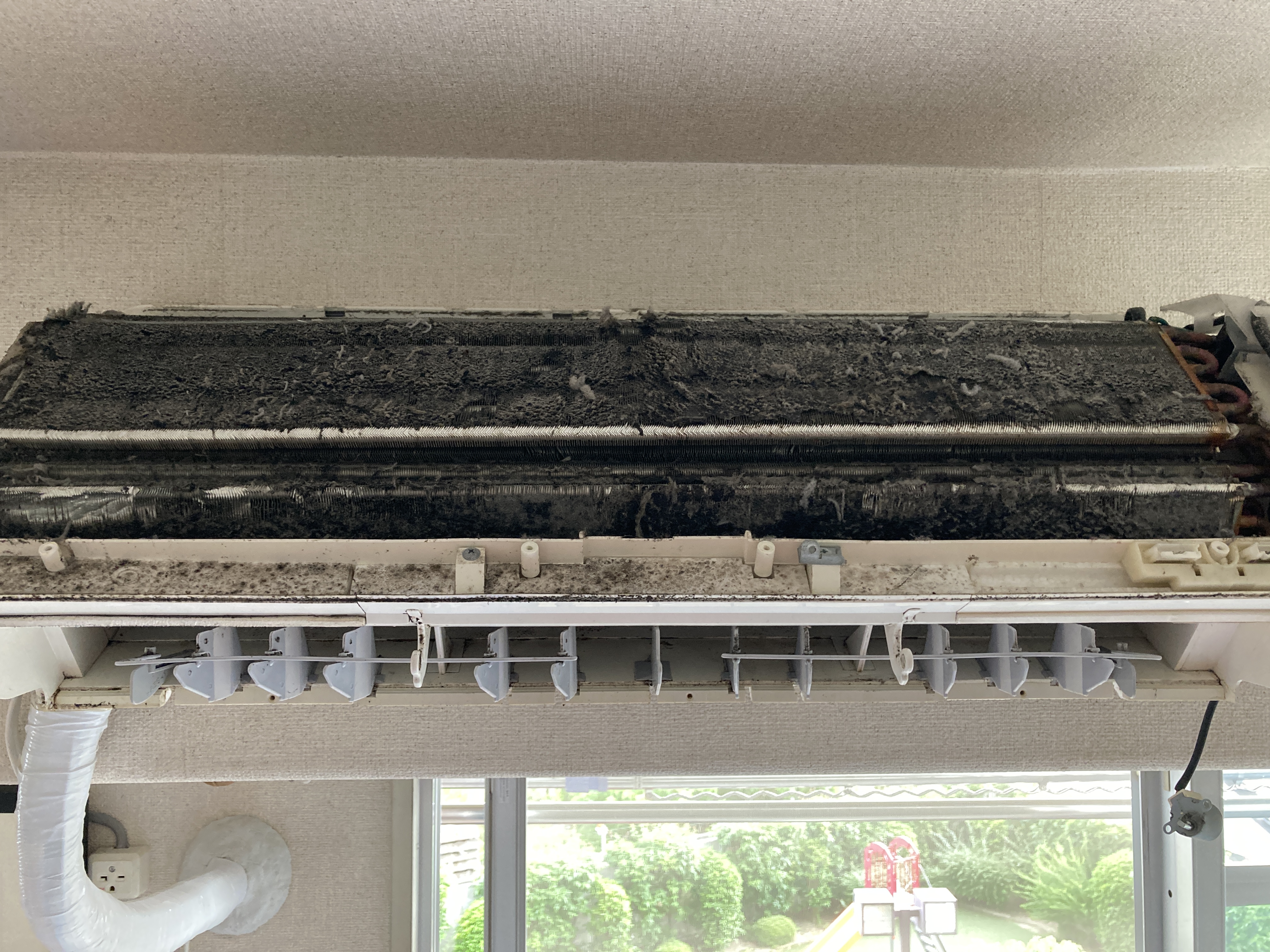 京都府京都市伏見区淀のお掃除機能付きエアコンの作業前1