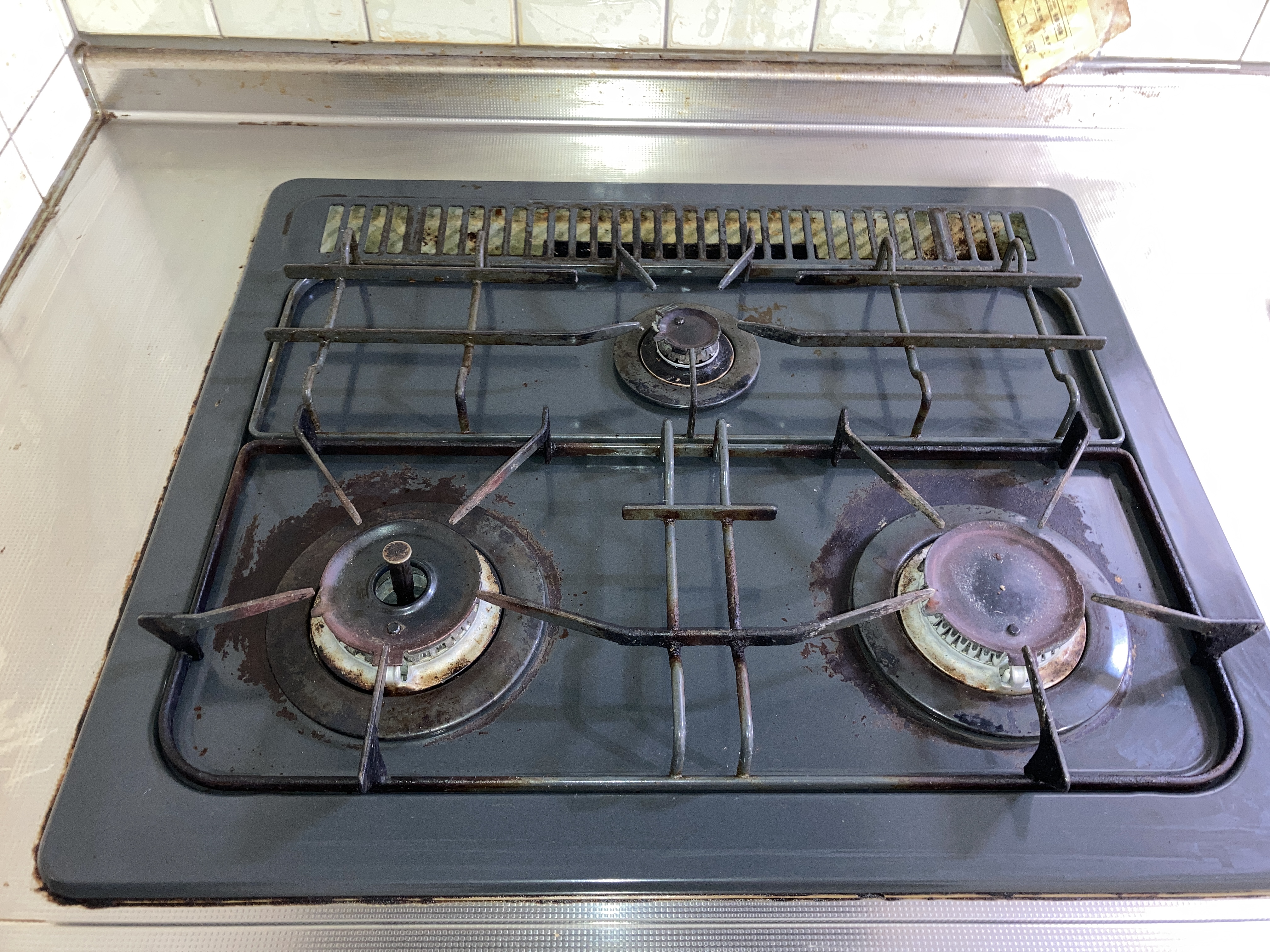 京都府京都市左京区下鴨神殿町のキッチンクリーニングの作業前1