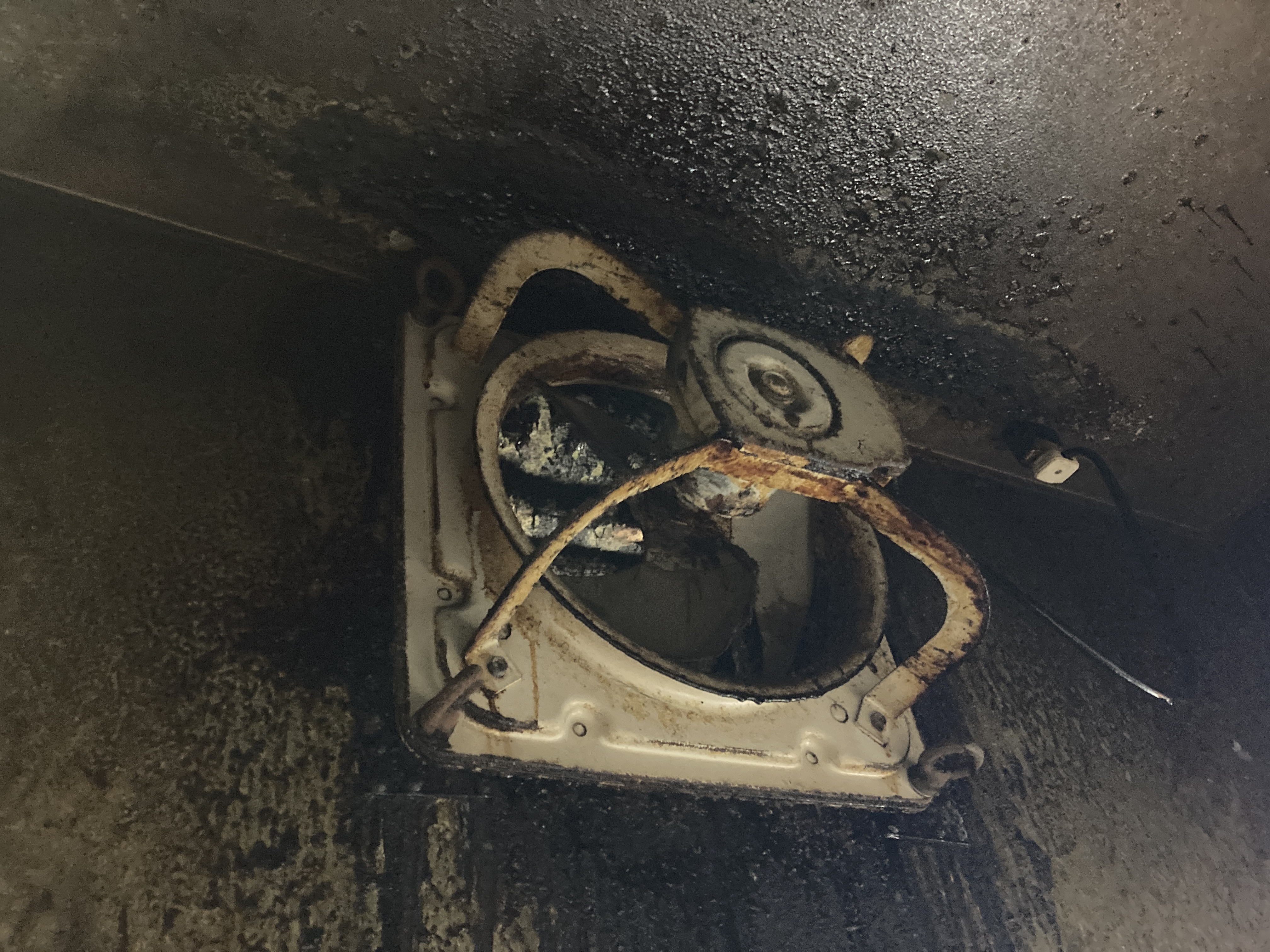 京都府京都市左京区浄土寺真如町のキッチンクリーニングの作業前1