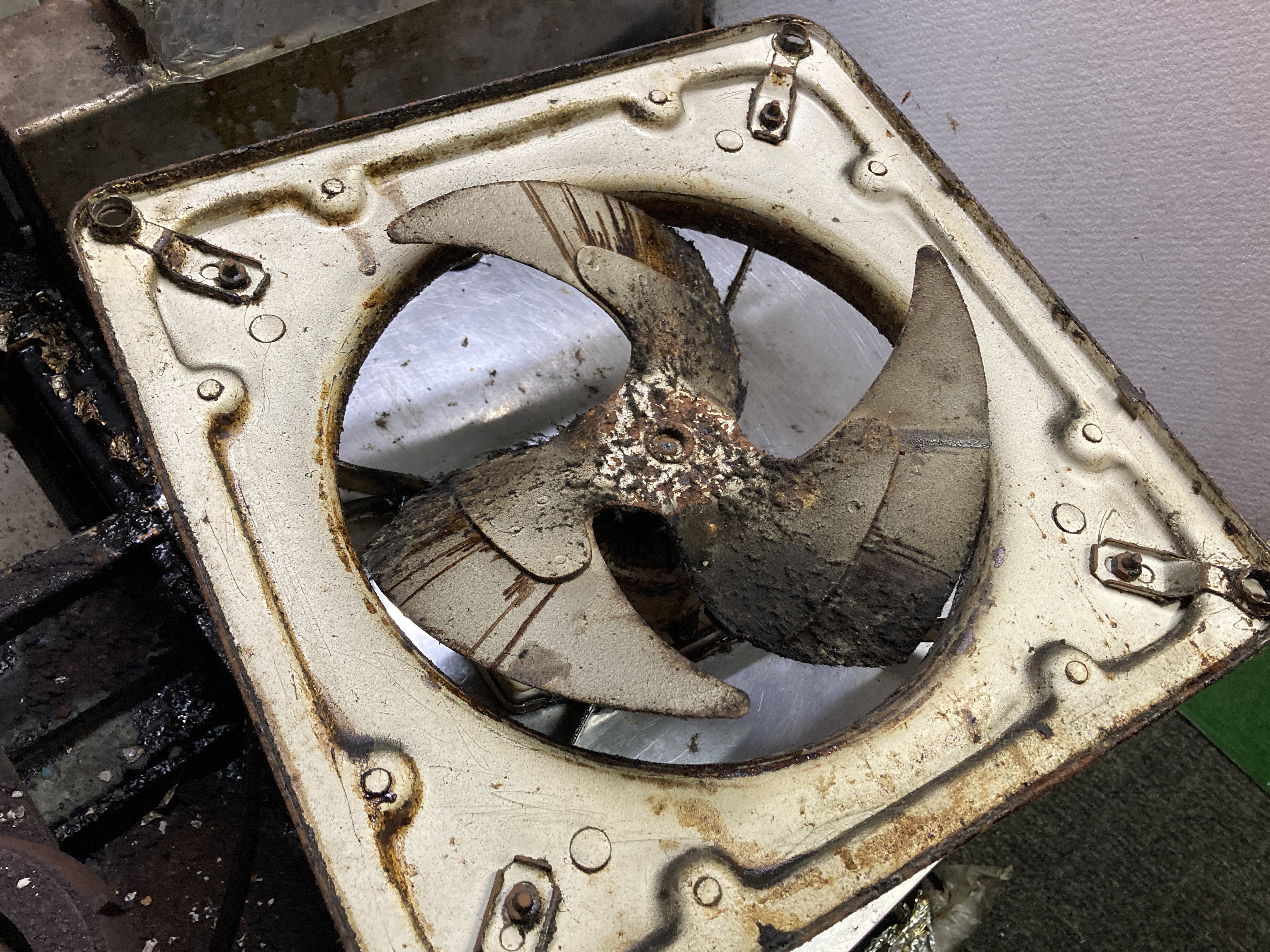 京都府京都市左京区浄土寺真如町のキッチンクリーニングの作業前2