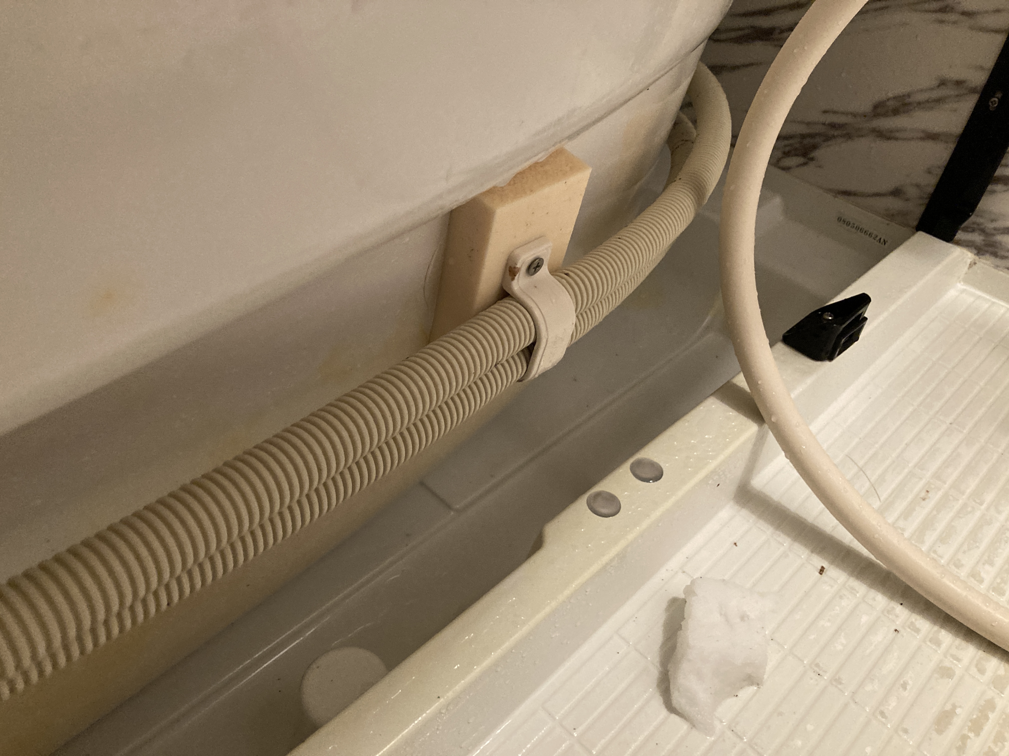 京都府京都市右京区太秦下角田町の浴室・お風呂クリーニングの作業後2