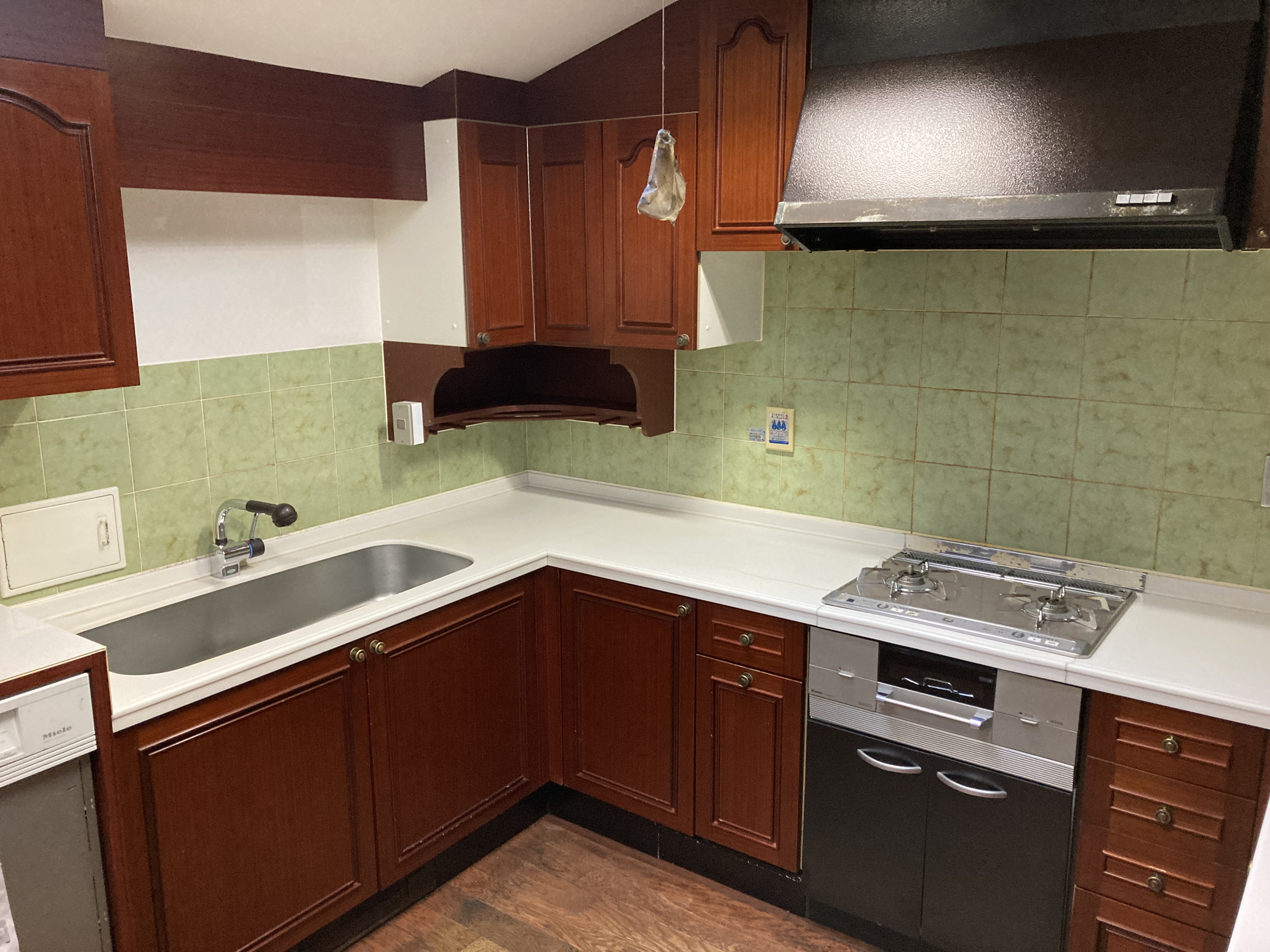 京都府京都市南区上鳥羽鍋ヶ淵町のキッチンクリーニングの作業後1