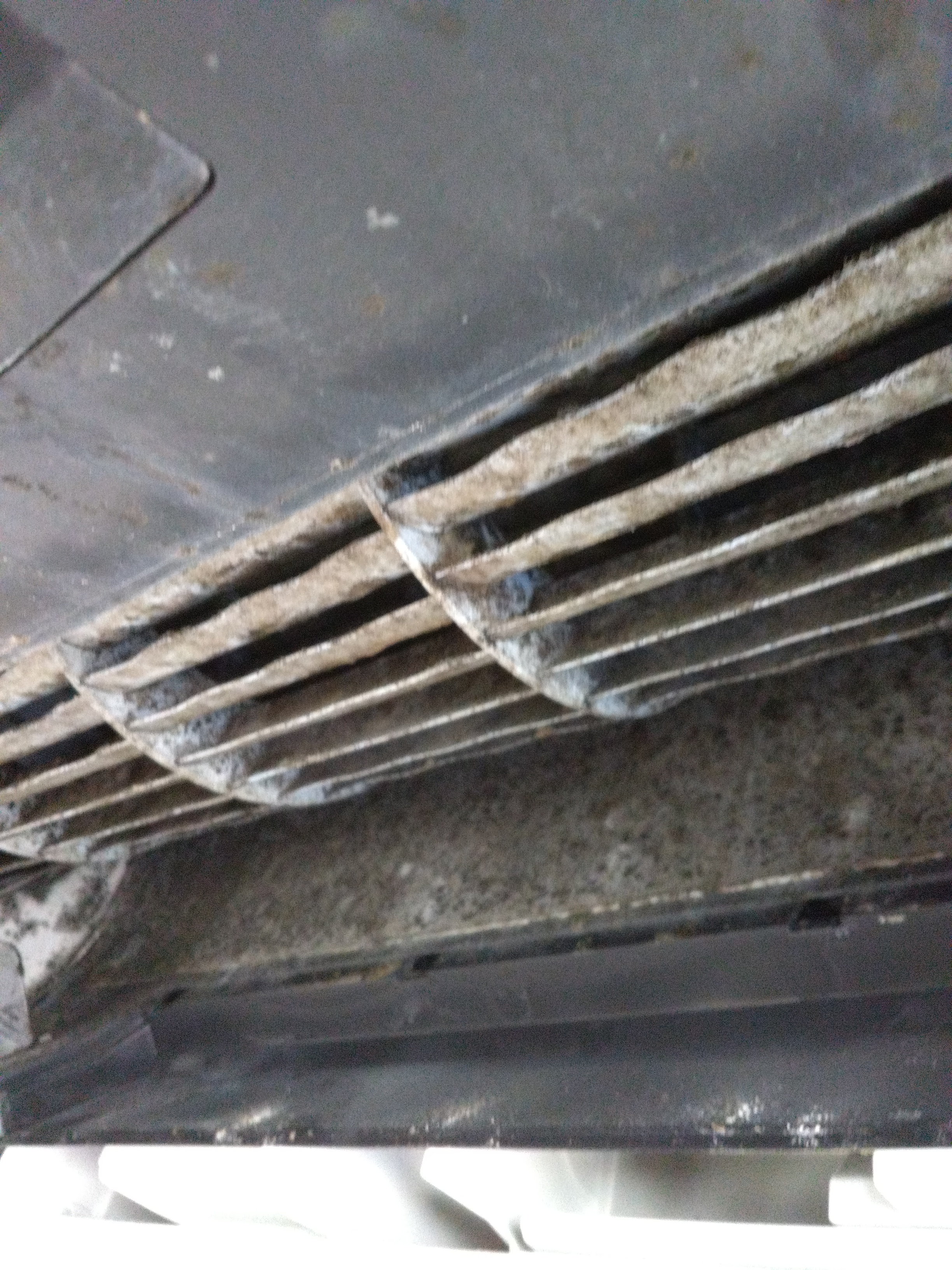 青森県八戸市のお掃除機能付きエアコンの作業前1