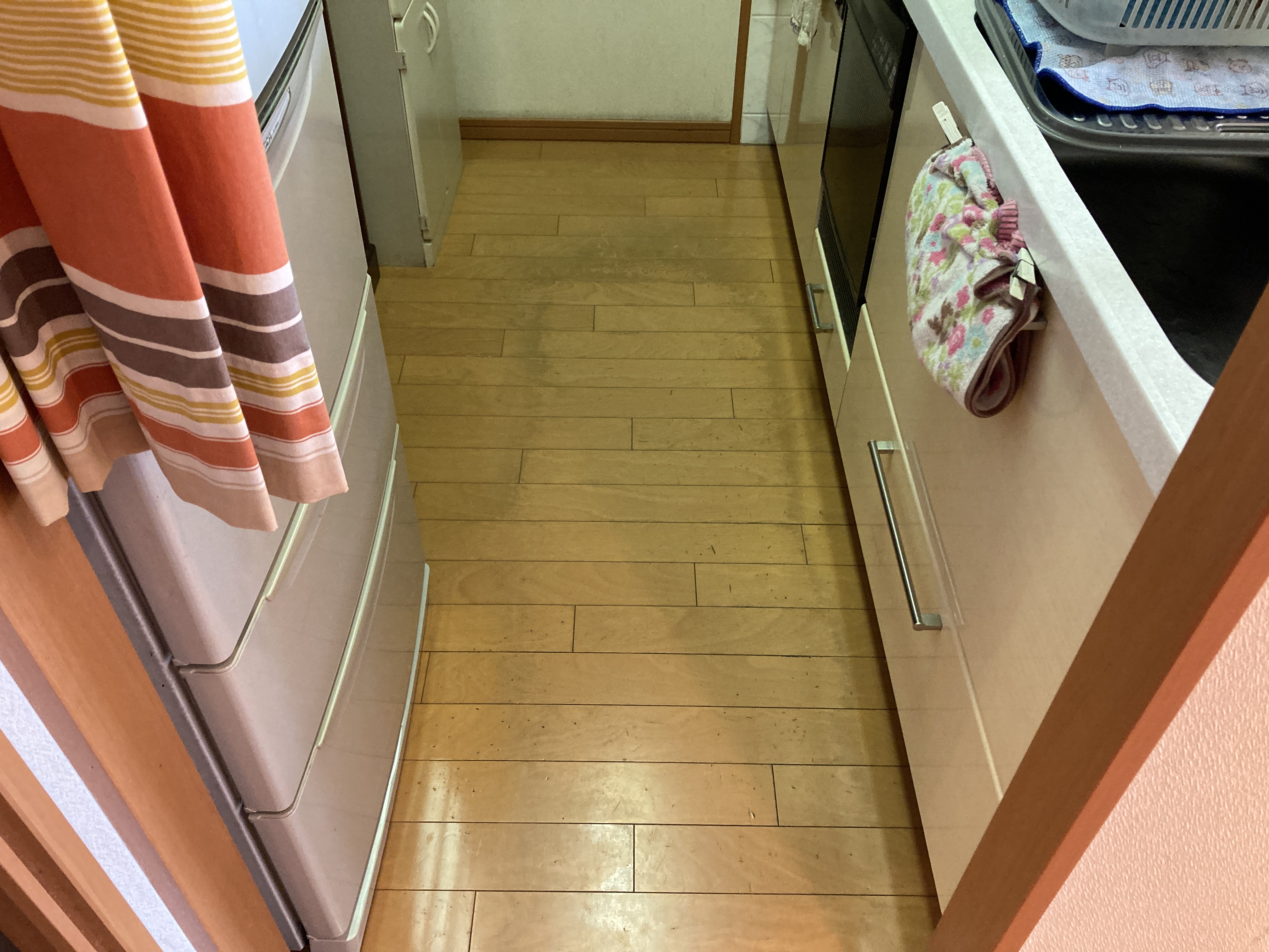 京都府京都市中京区柳八幡町のフローリングクリーニングの作業前2