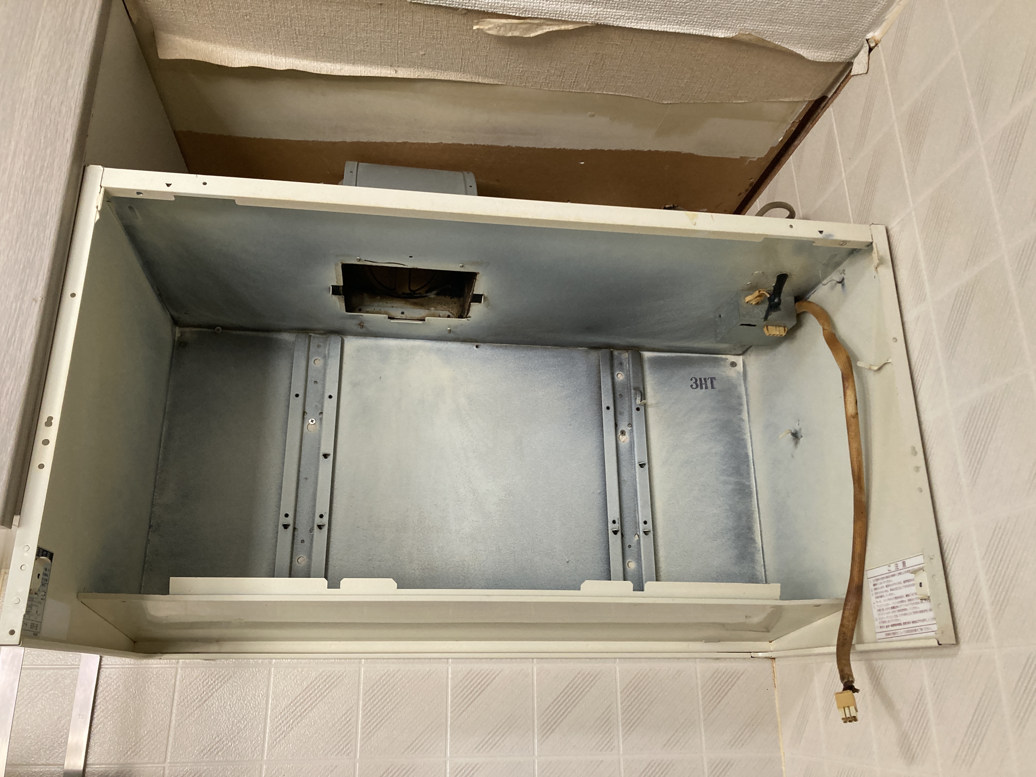 京都府京都市西京区下津林楠町のレンジフードクリーニングの作業後1