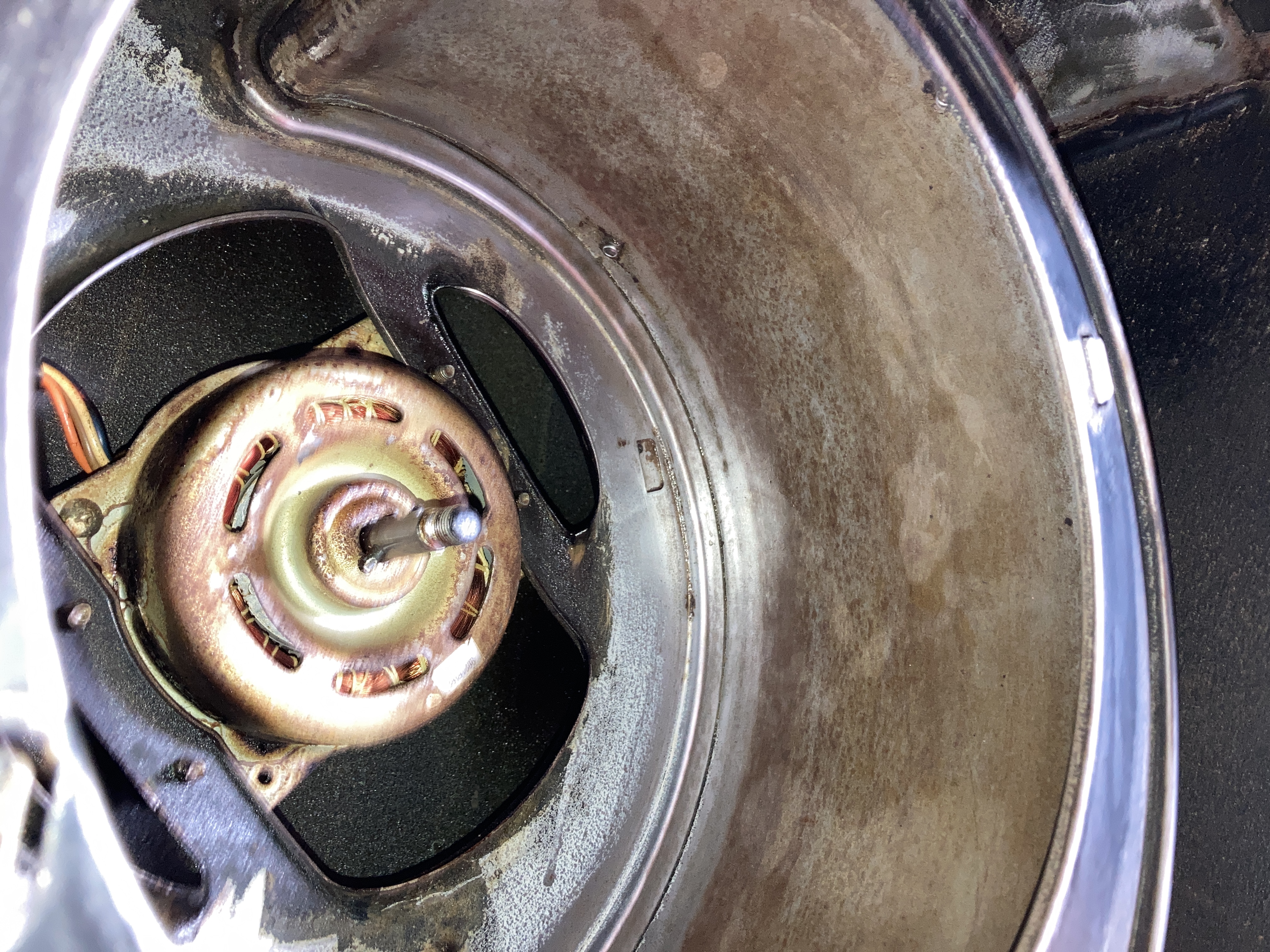 京都府京都市右京区北嵯峨気比社町のレンジフードクリーニングの作業後1