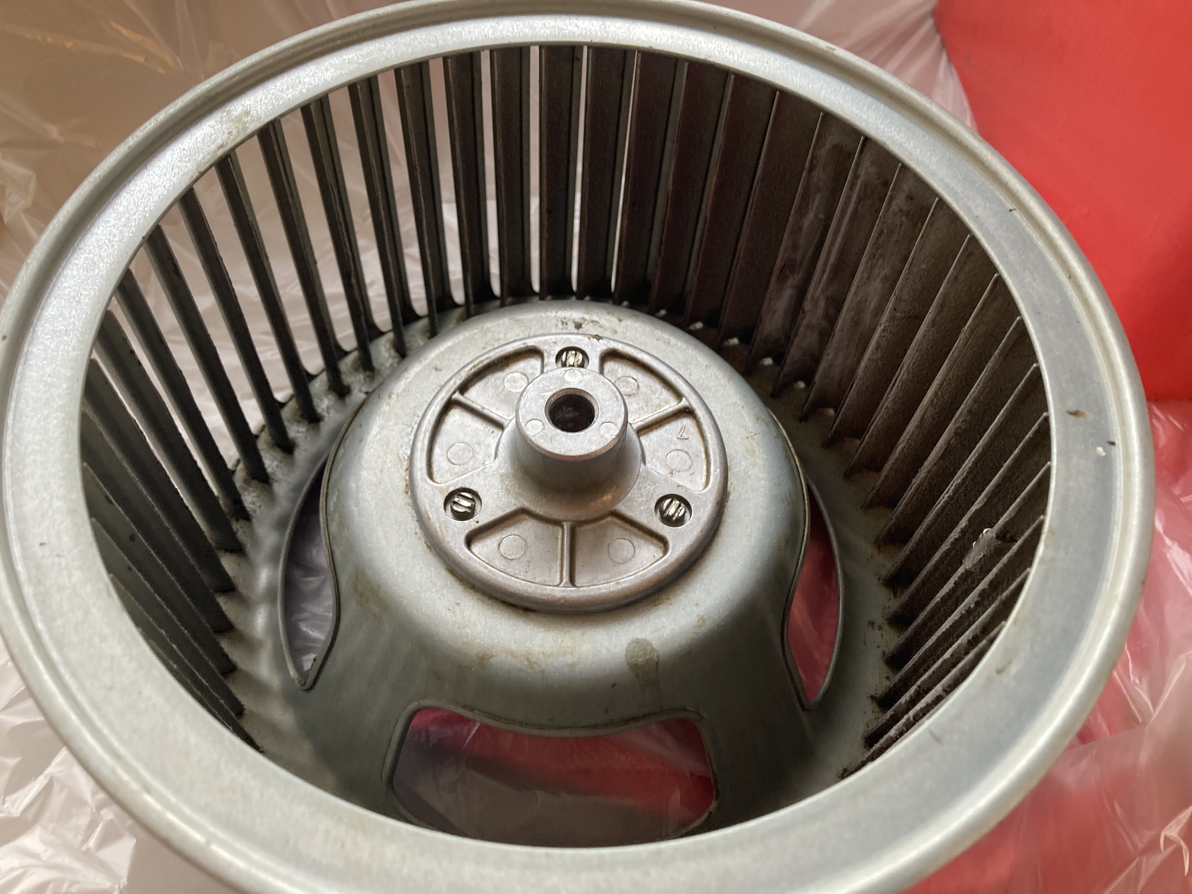 京都府城陽市富野乾垣内のレンジフードクリーニングの作業前2