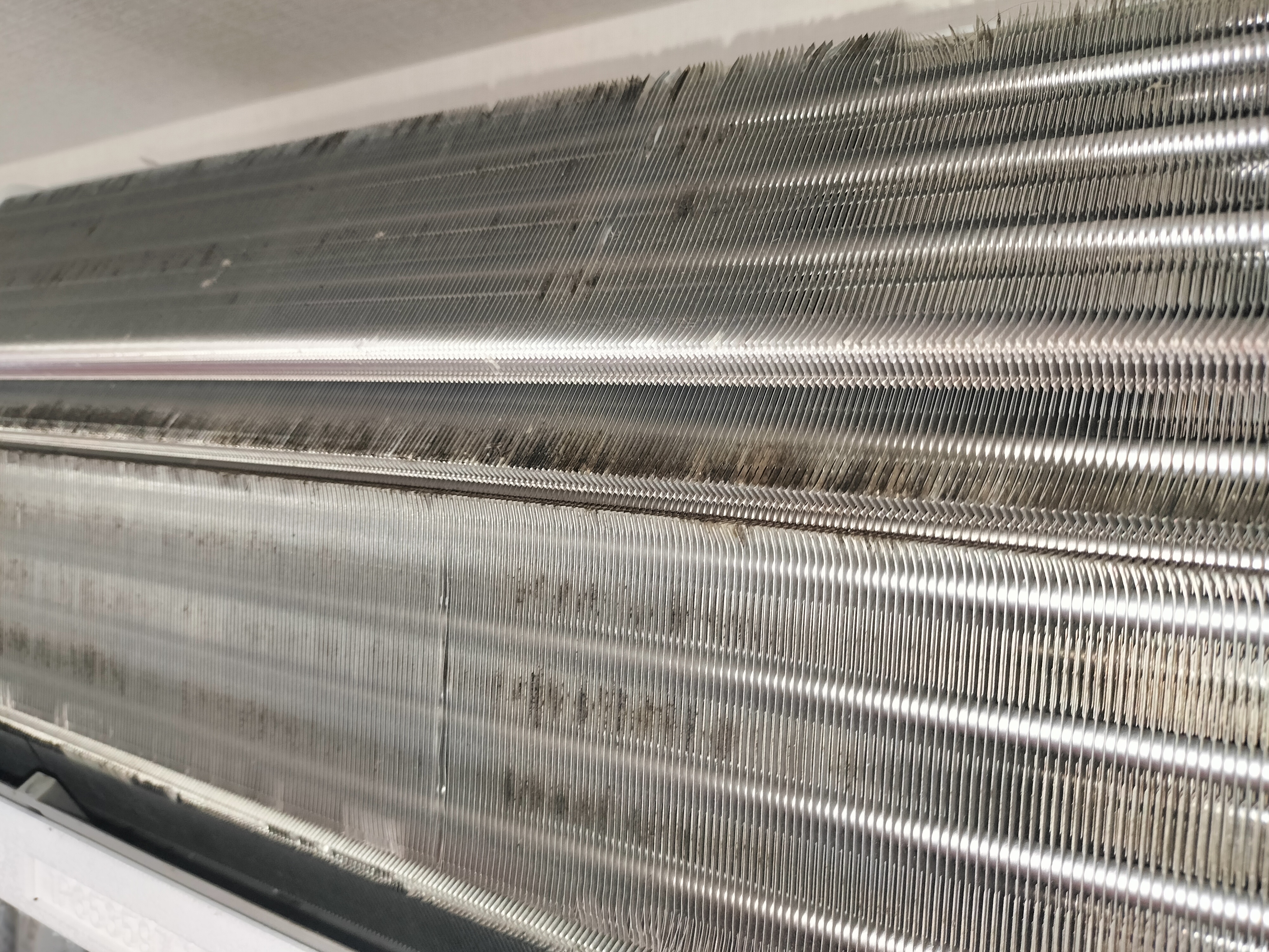 茨城県つくば市の壁掛けエアコンの作業前3