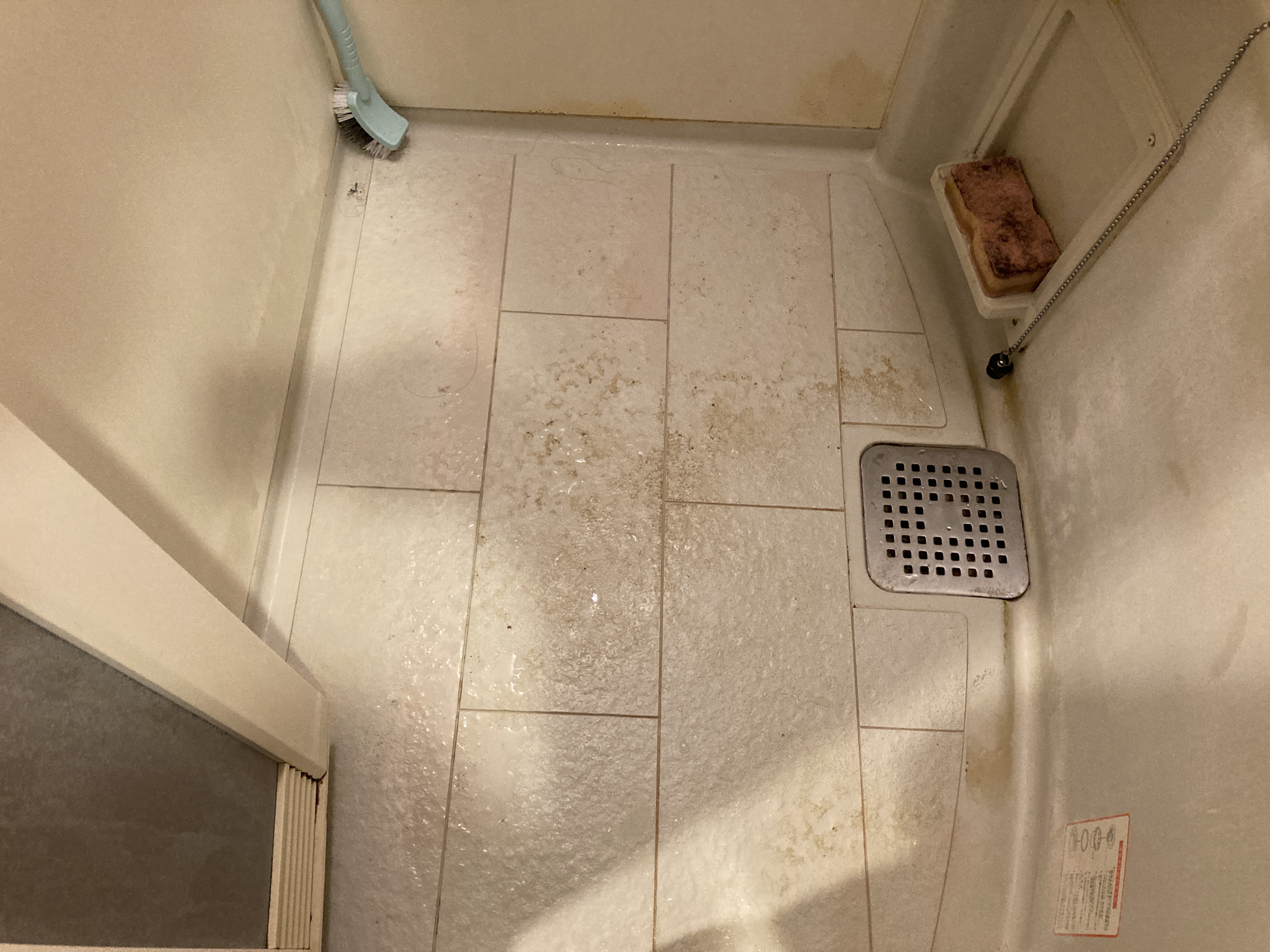 京都府長岡京市開田の浴室・お風呂クリーニングの作業前1