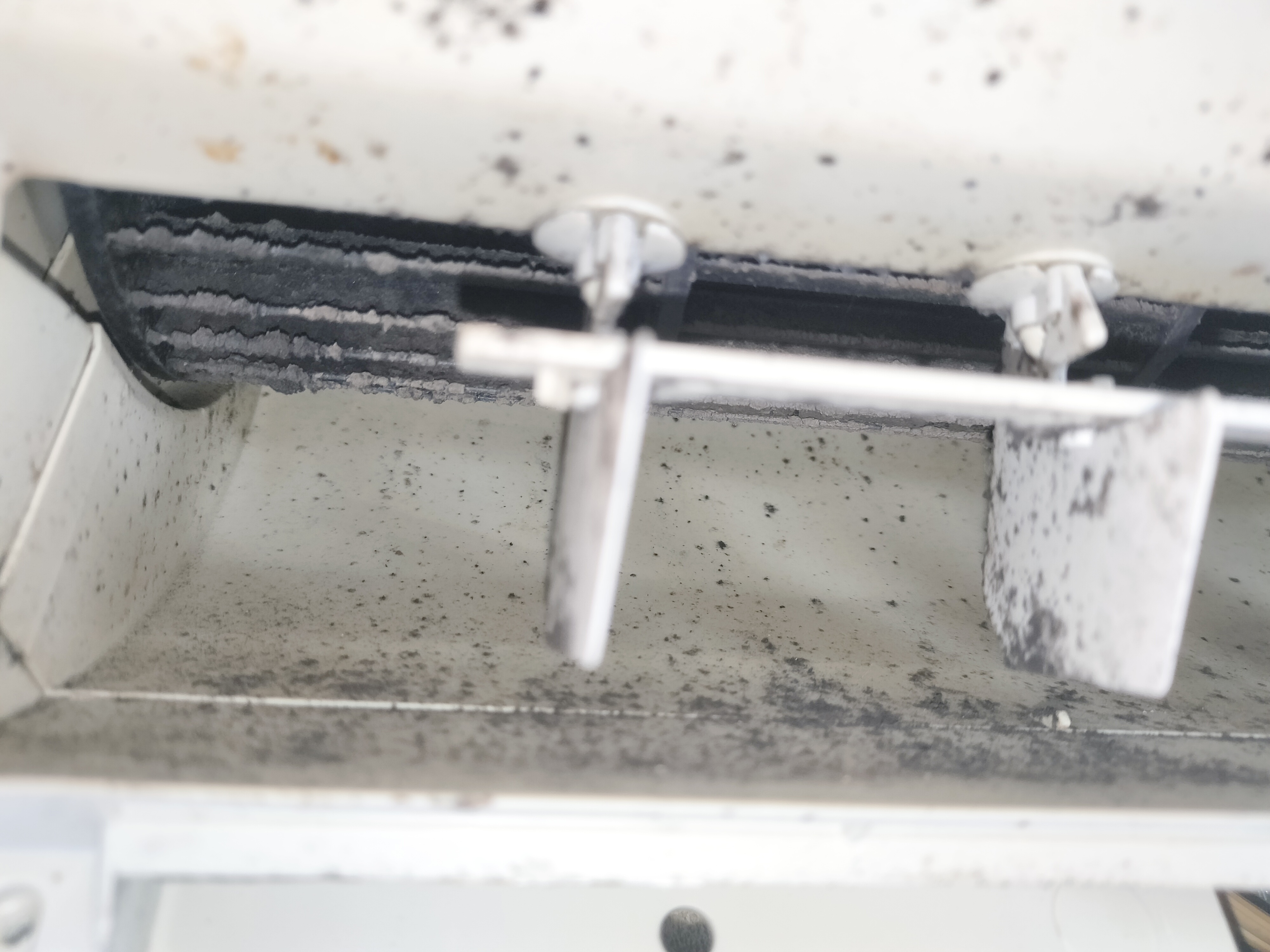 茨城県つくば市の壁掛けエアコンの作業前3