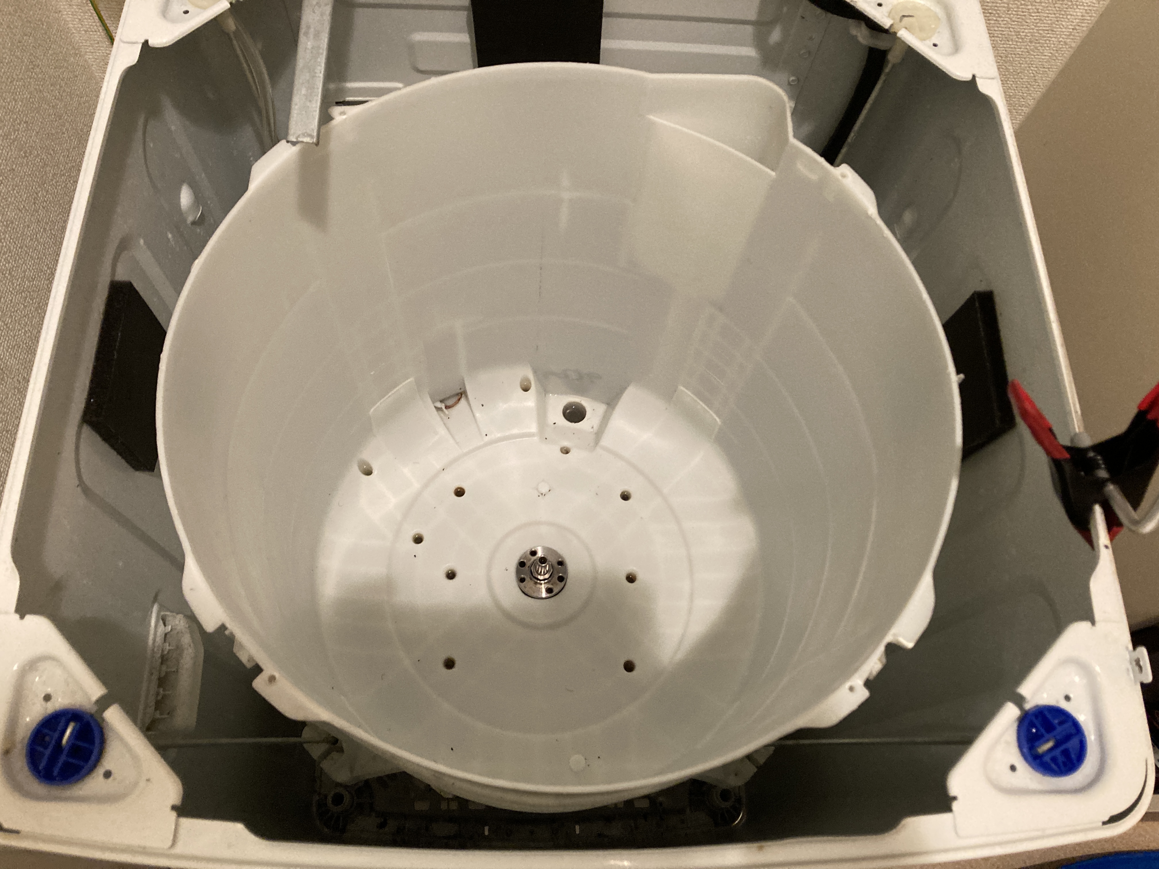 京都府京都市南区上鳥羽大柳町の洗濯機分解クリーニングの作業後2