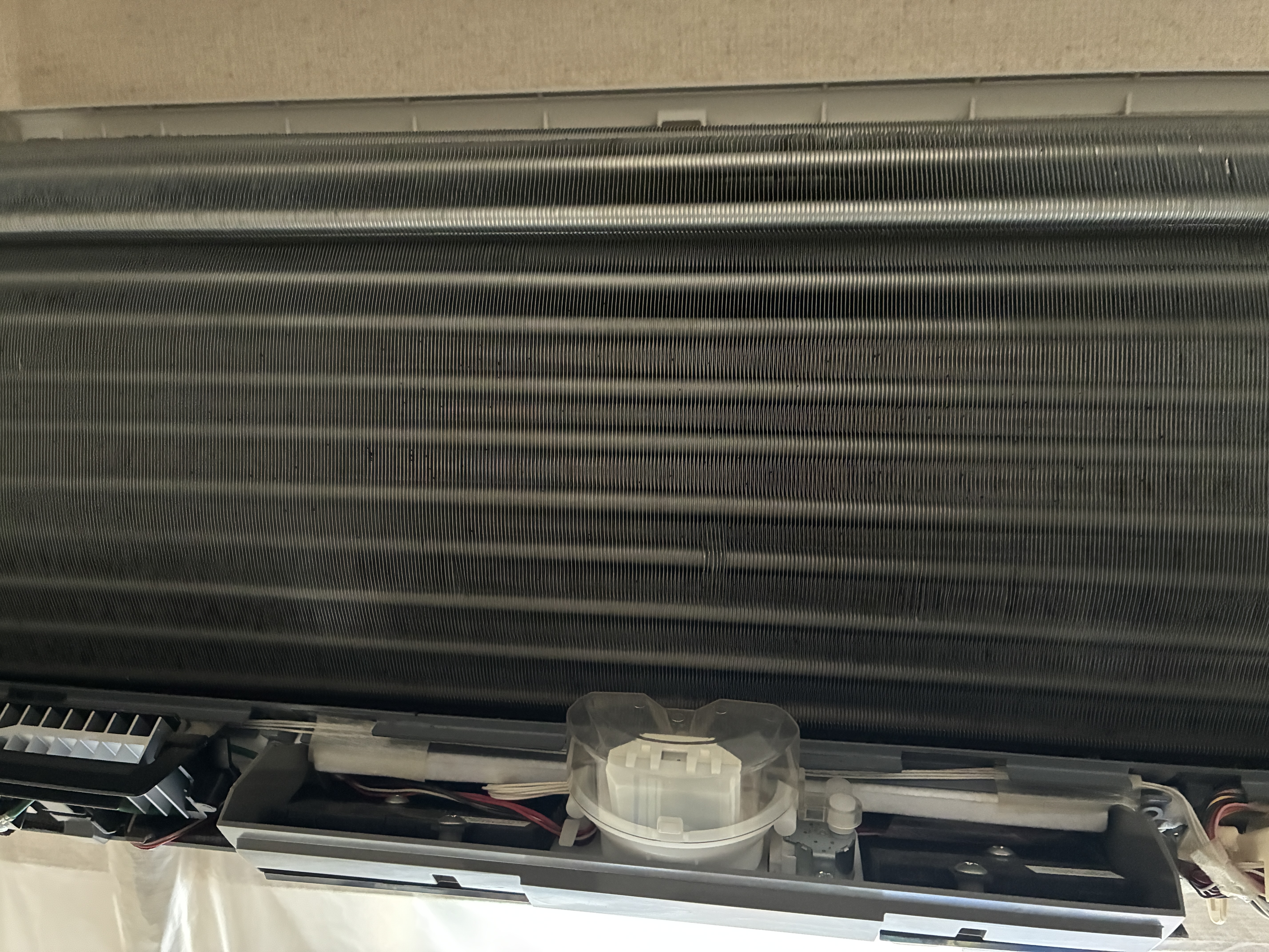 茨城県取手市のお掃除機能付きエアコンの作業後1