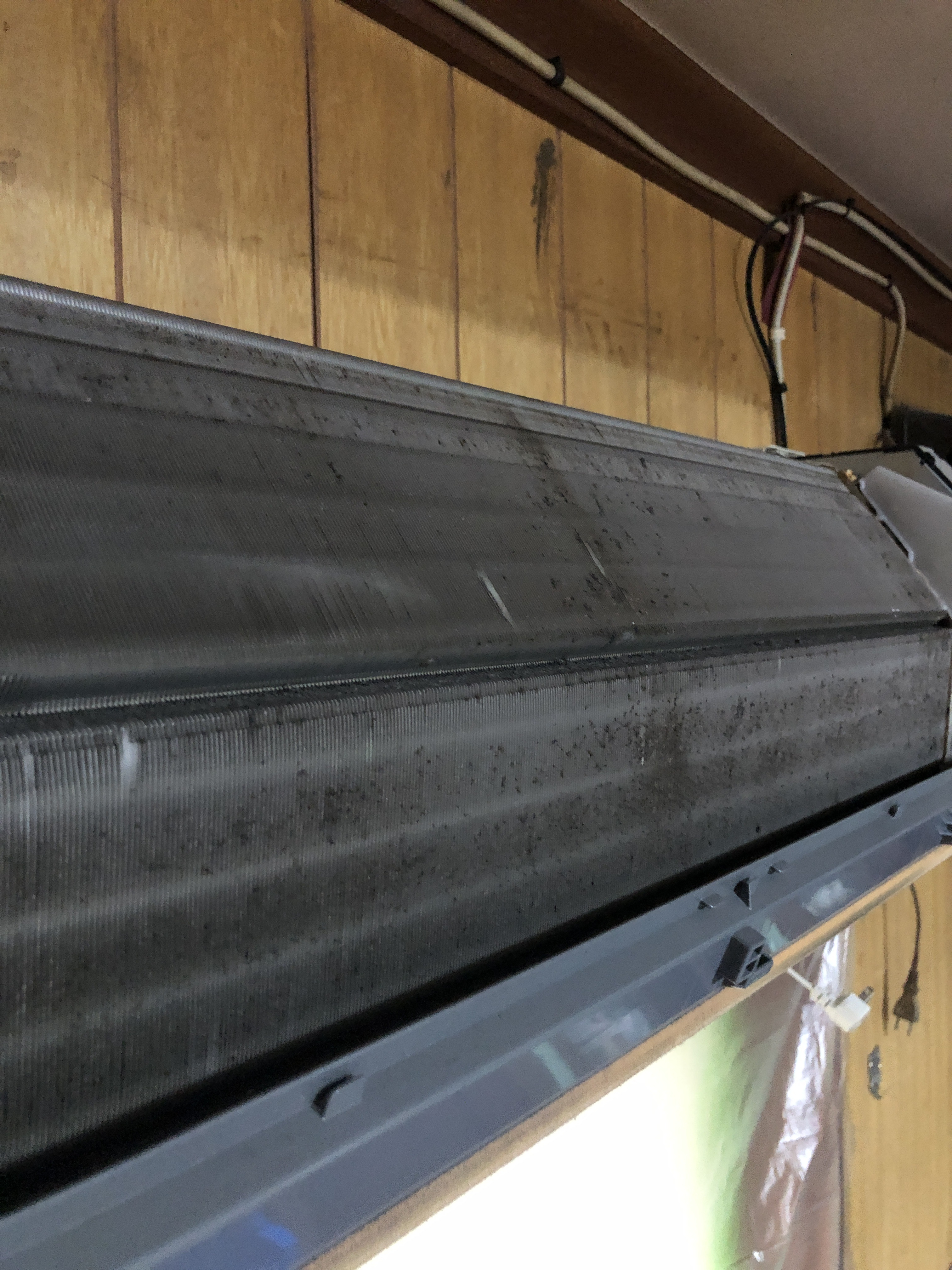 香川県高松市浜ノ町の壁掛けエアコンの作業前1