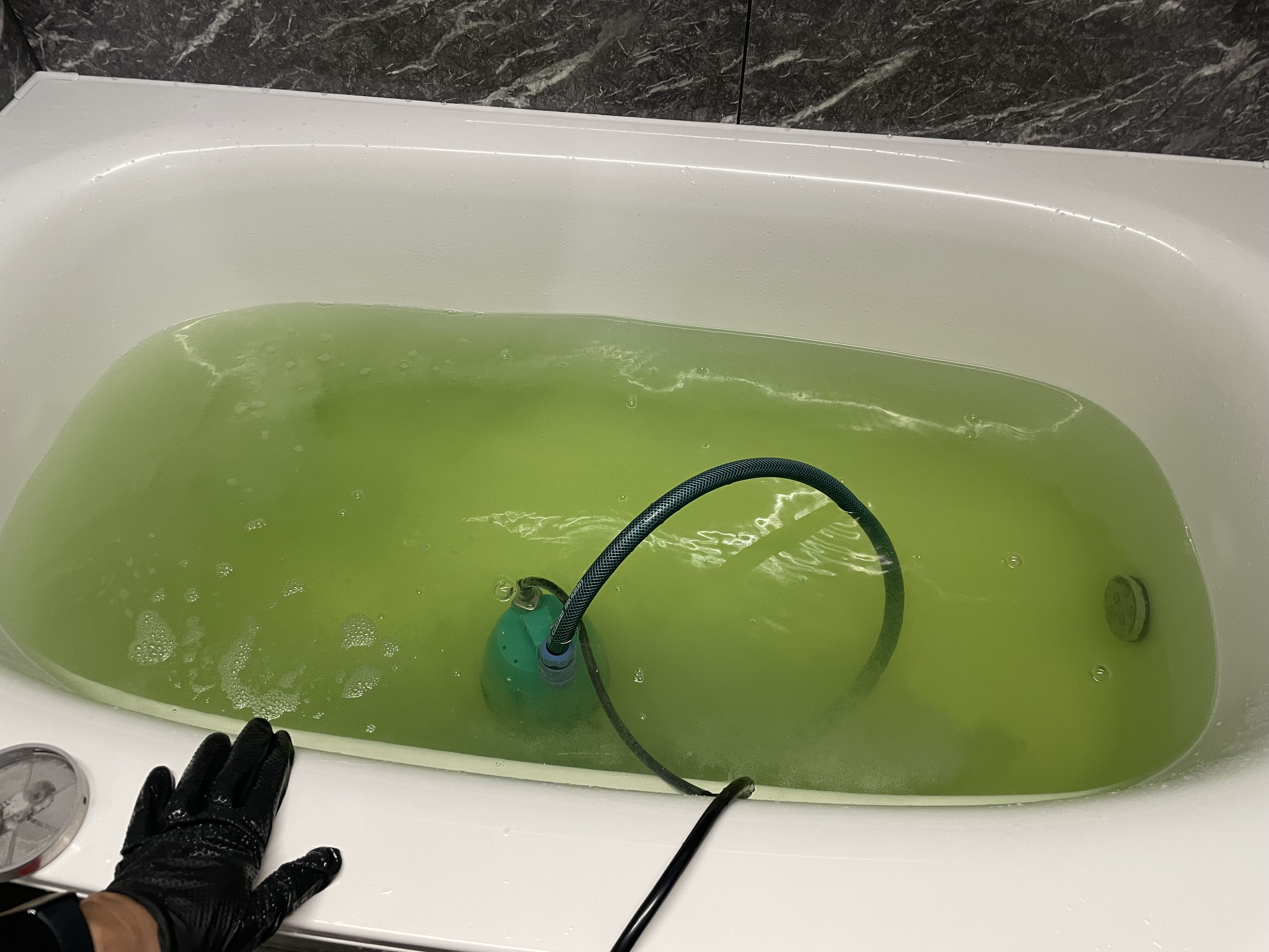 愛知県名古屋市千種区春里町の追い焚き配管除菌洗浄の作業後1