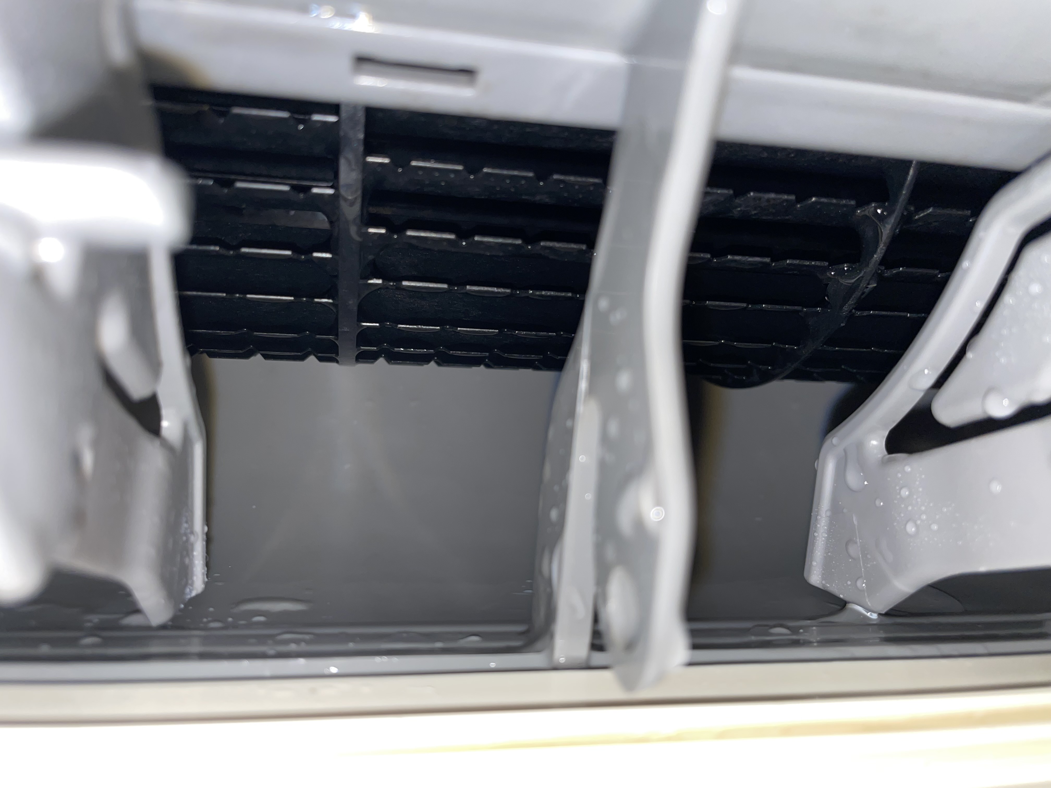 愛知県名古屋市守山区小幡のお掃除機能付きエアコンの作業後1