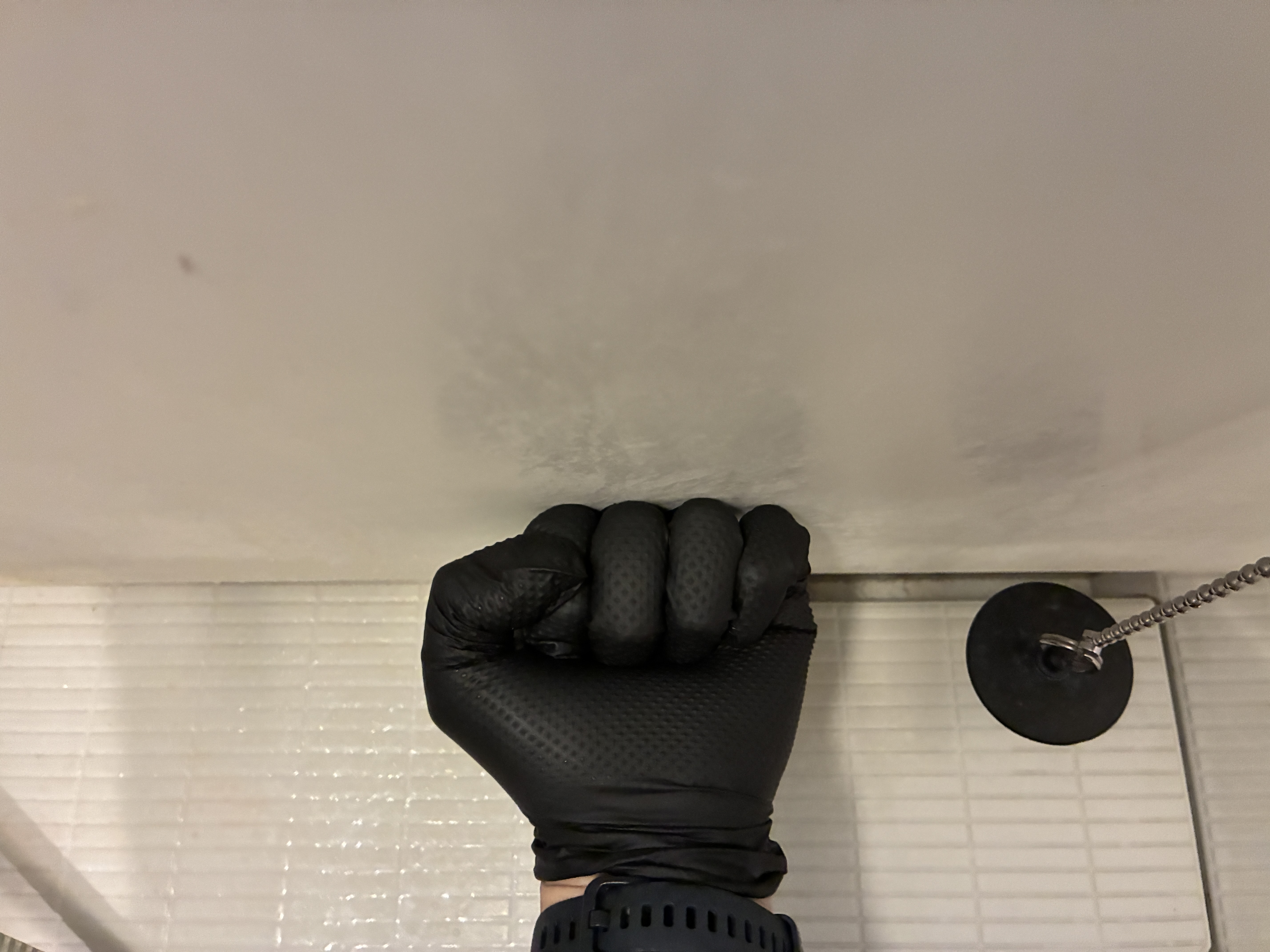 愛知県名古屋市千種区東山の浴室・お風呂クリーニングの作業前2