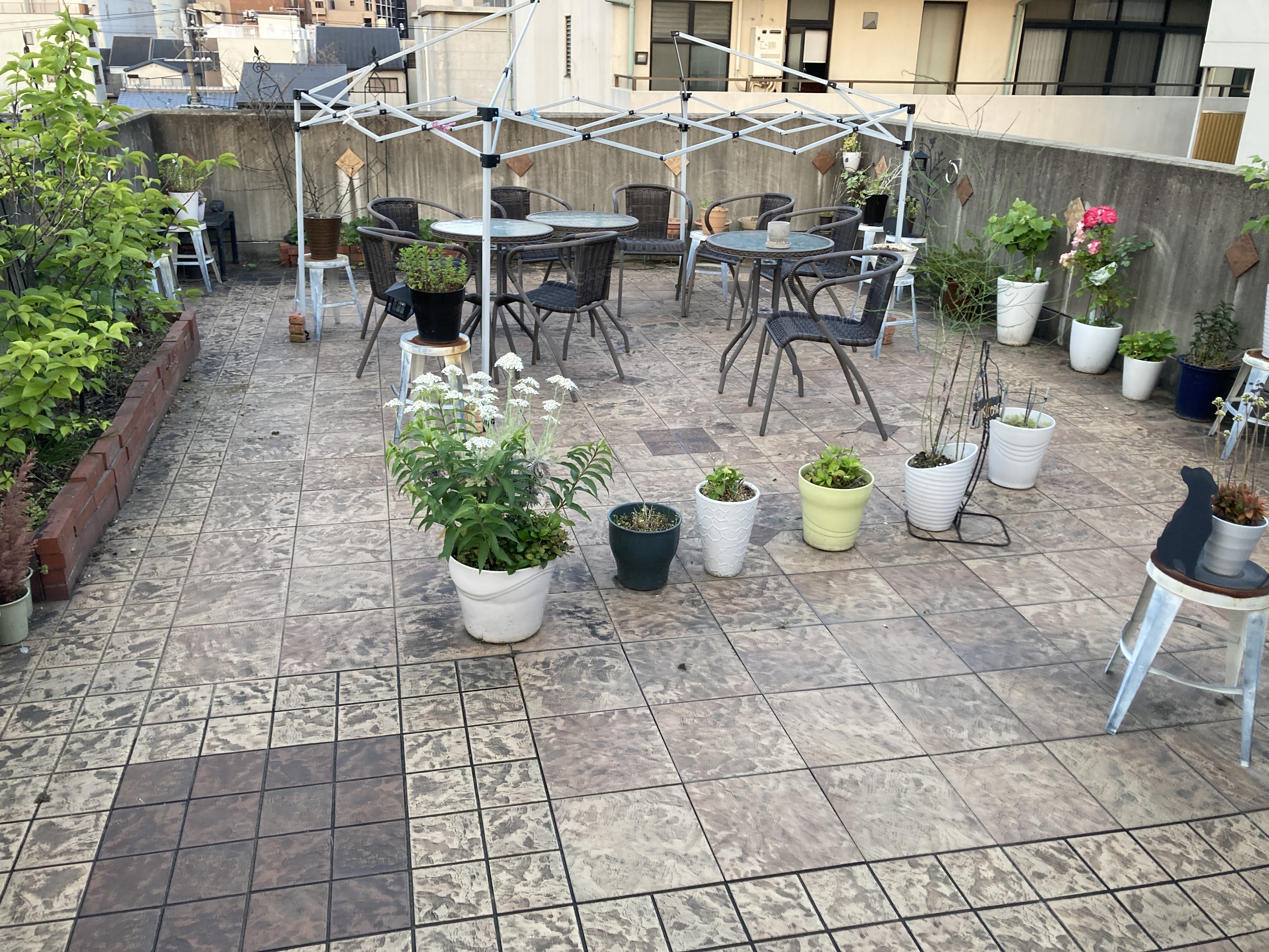 京都府京都市下京区塗師屋町のベランダ・バルコニークリーニングの作業前1