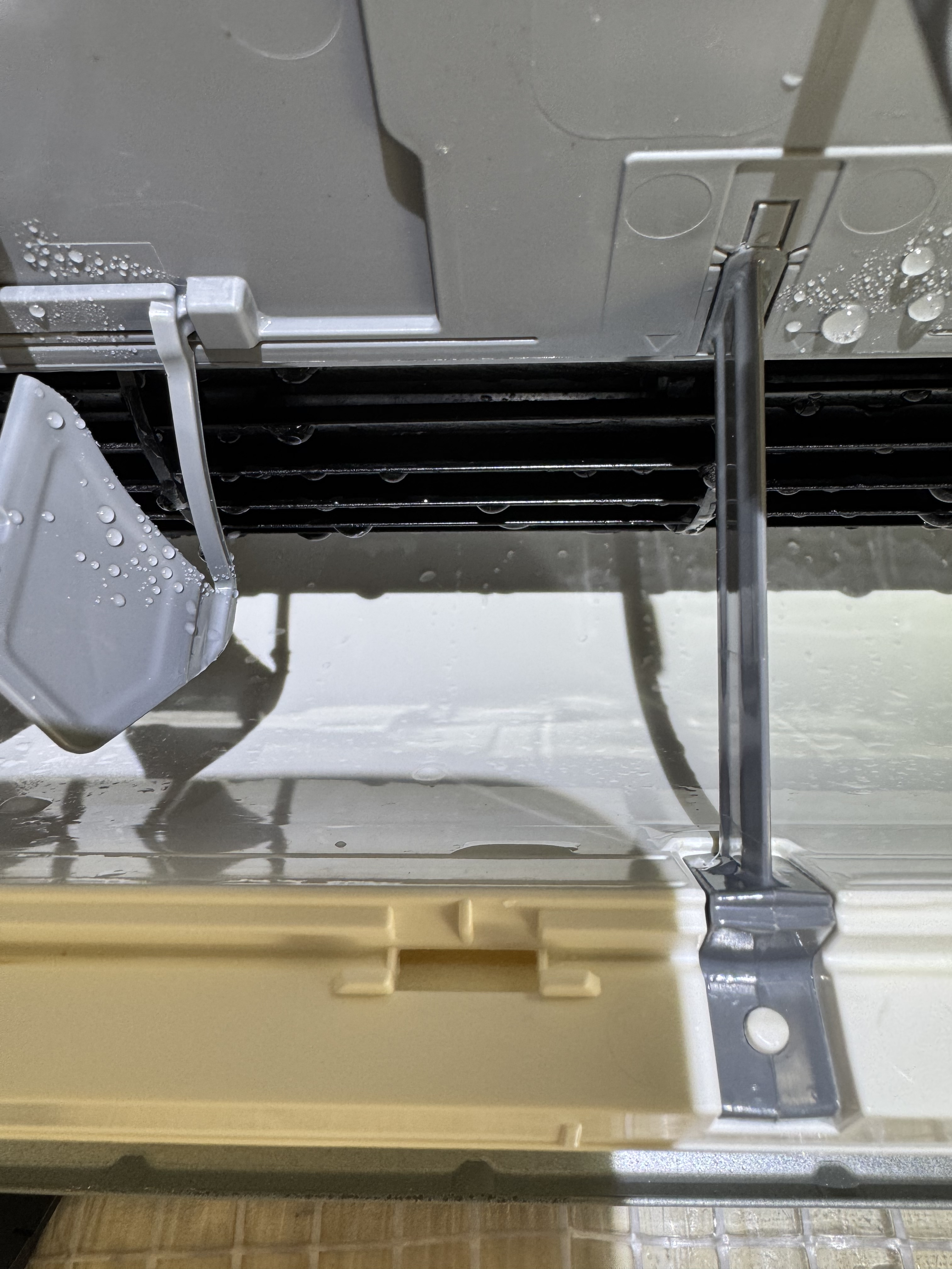 愛知県西尾市東幡豆町の壁掛けエアコンの作業後1