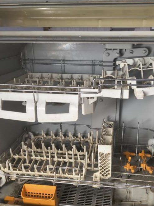 埼玉県上尾市向山の一般家庭向け定期清掃サービスの作業前1