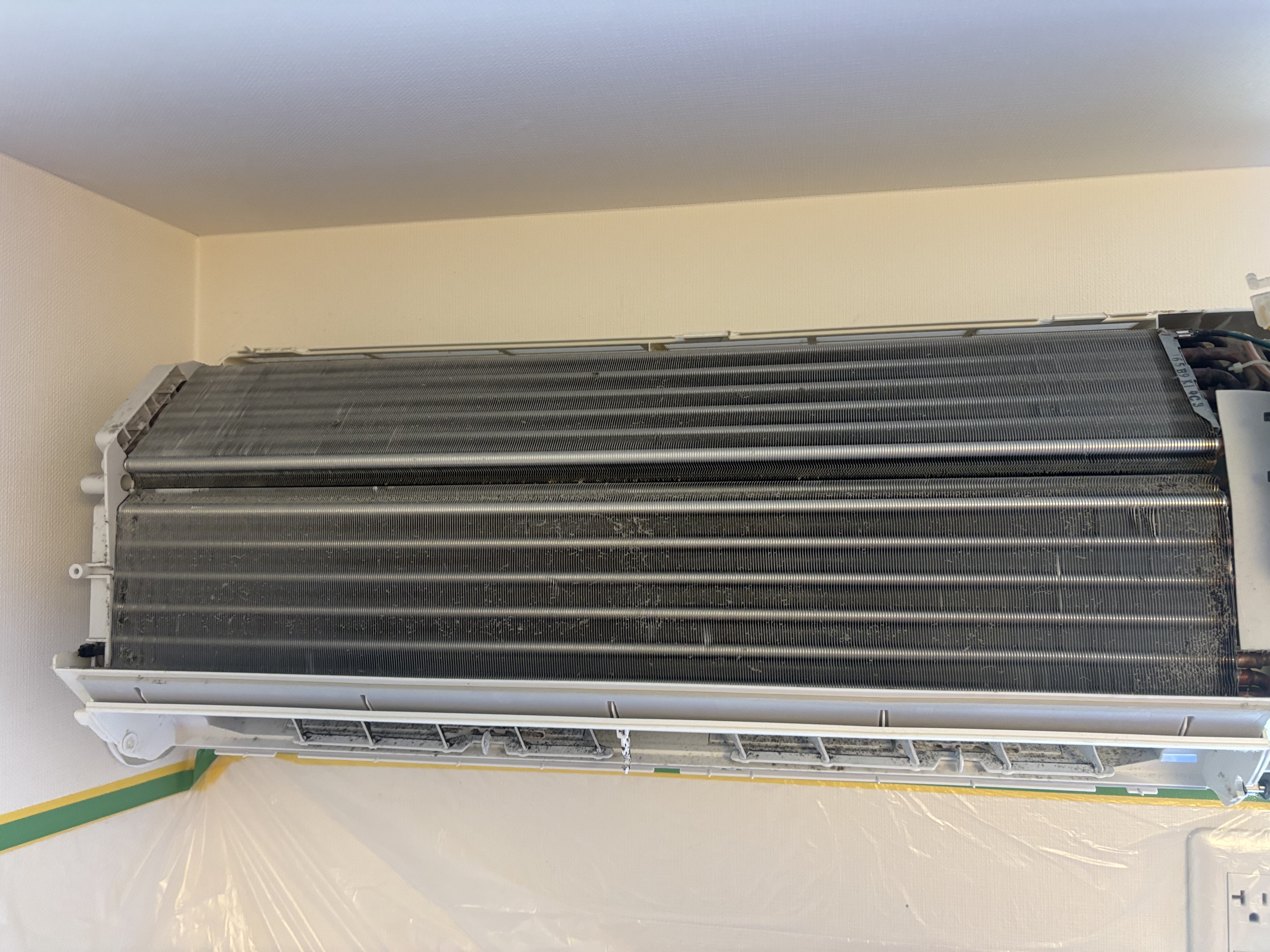 埼玉県朝霞市の壁掛けエアコンの作業前3