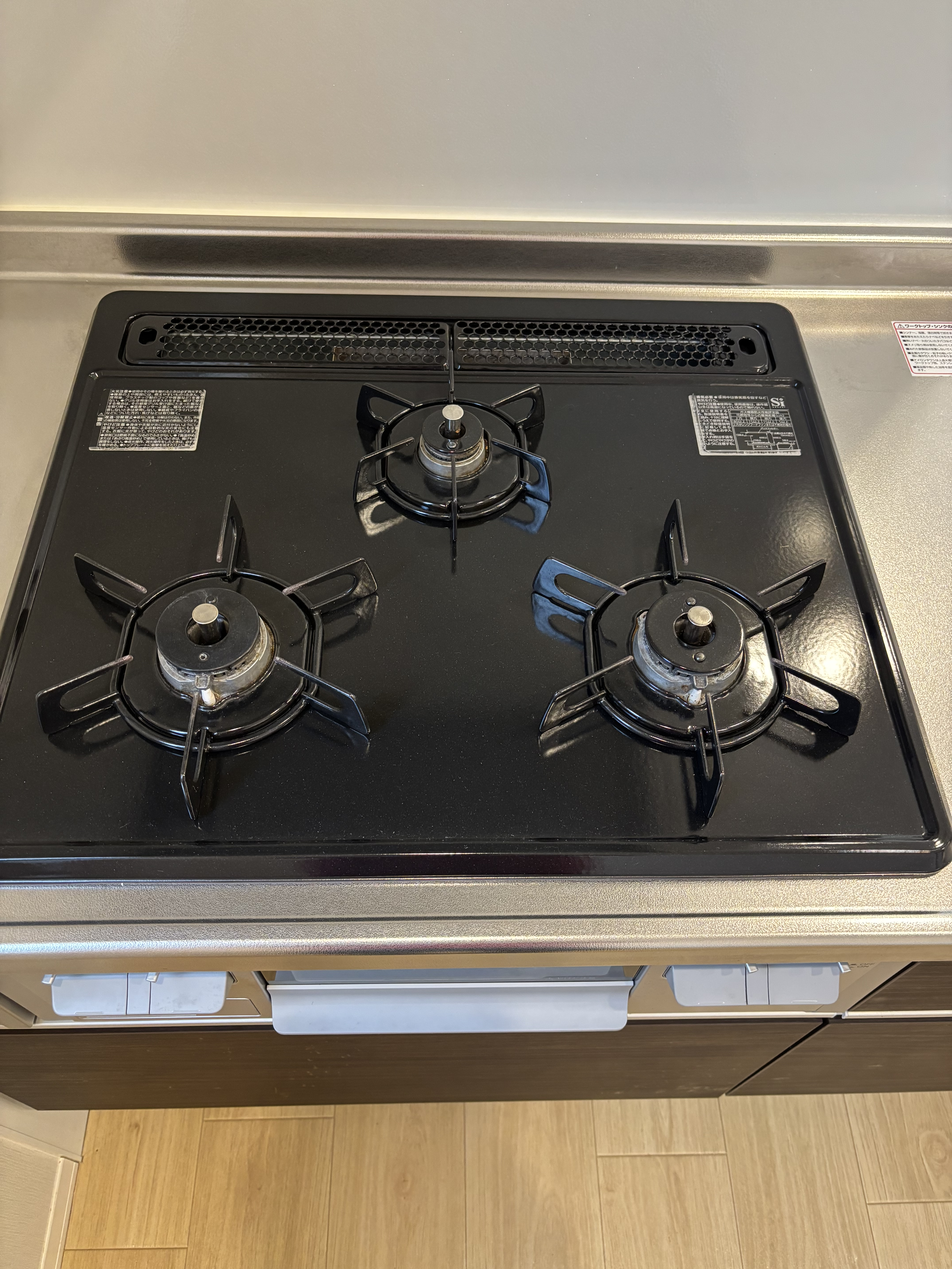 神奈川県藤沢市のレンジフードクリーニングの作業後1