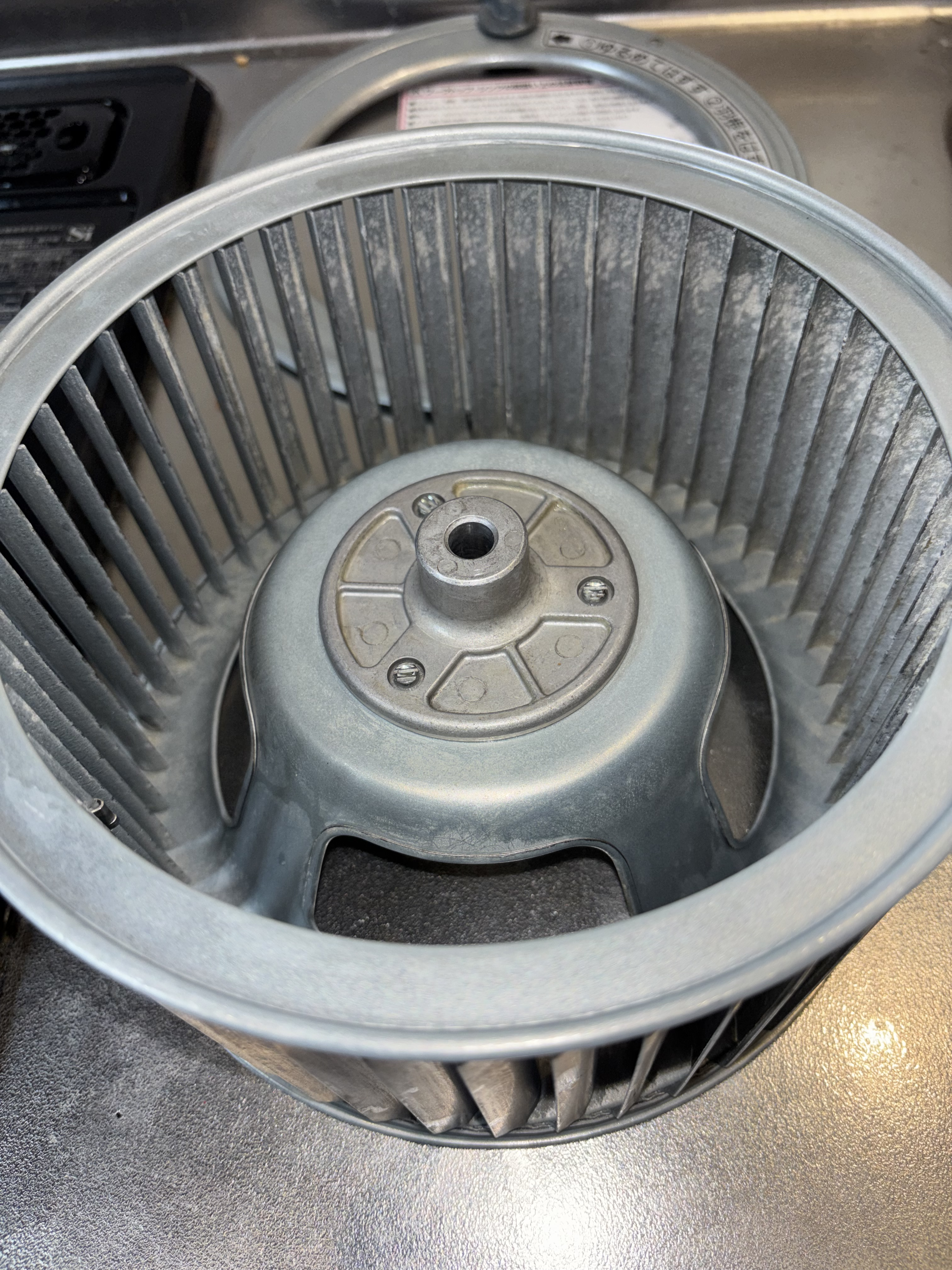 神奈川県藤沢市のレンジフードクリーニングの作業後3