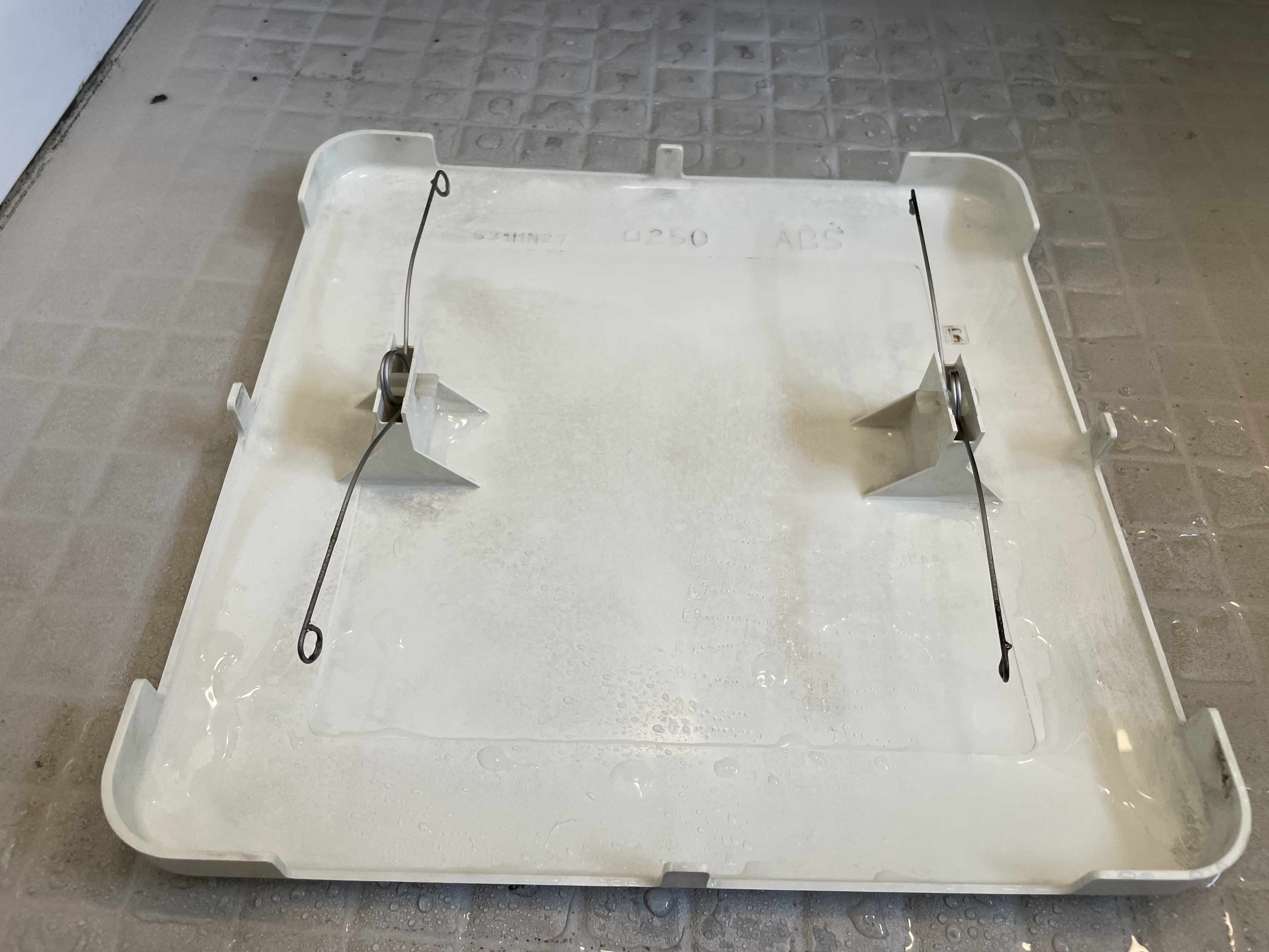 愛知県名古屋市千種区茶屋ヶ坂の浴室・お風呂クリーニングの作業後2