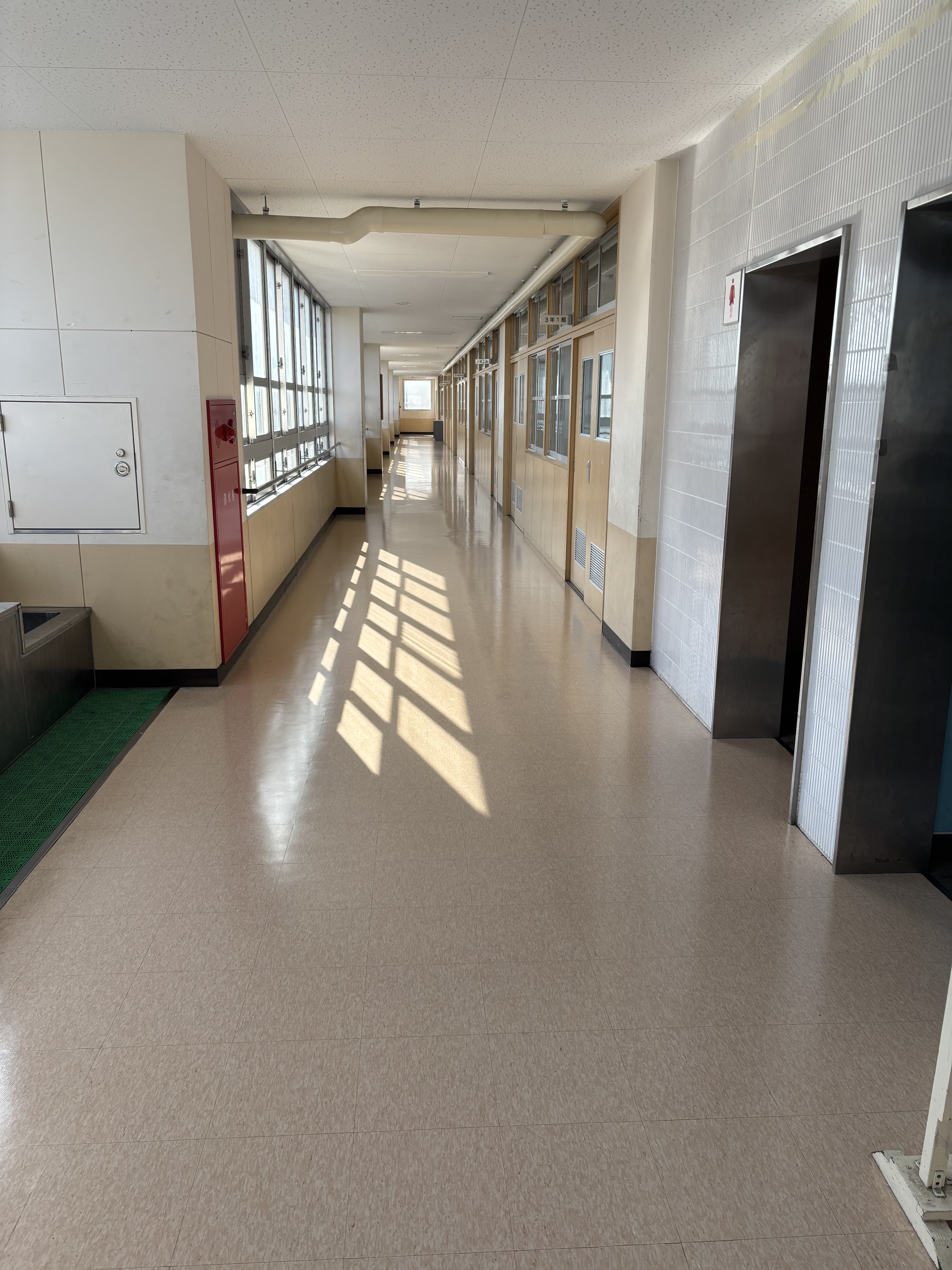 大阪府堺市堺区の教育施設清掃の作業後3