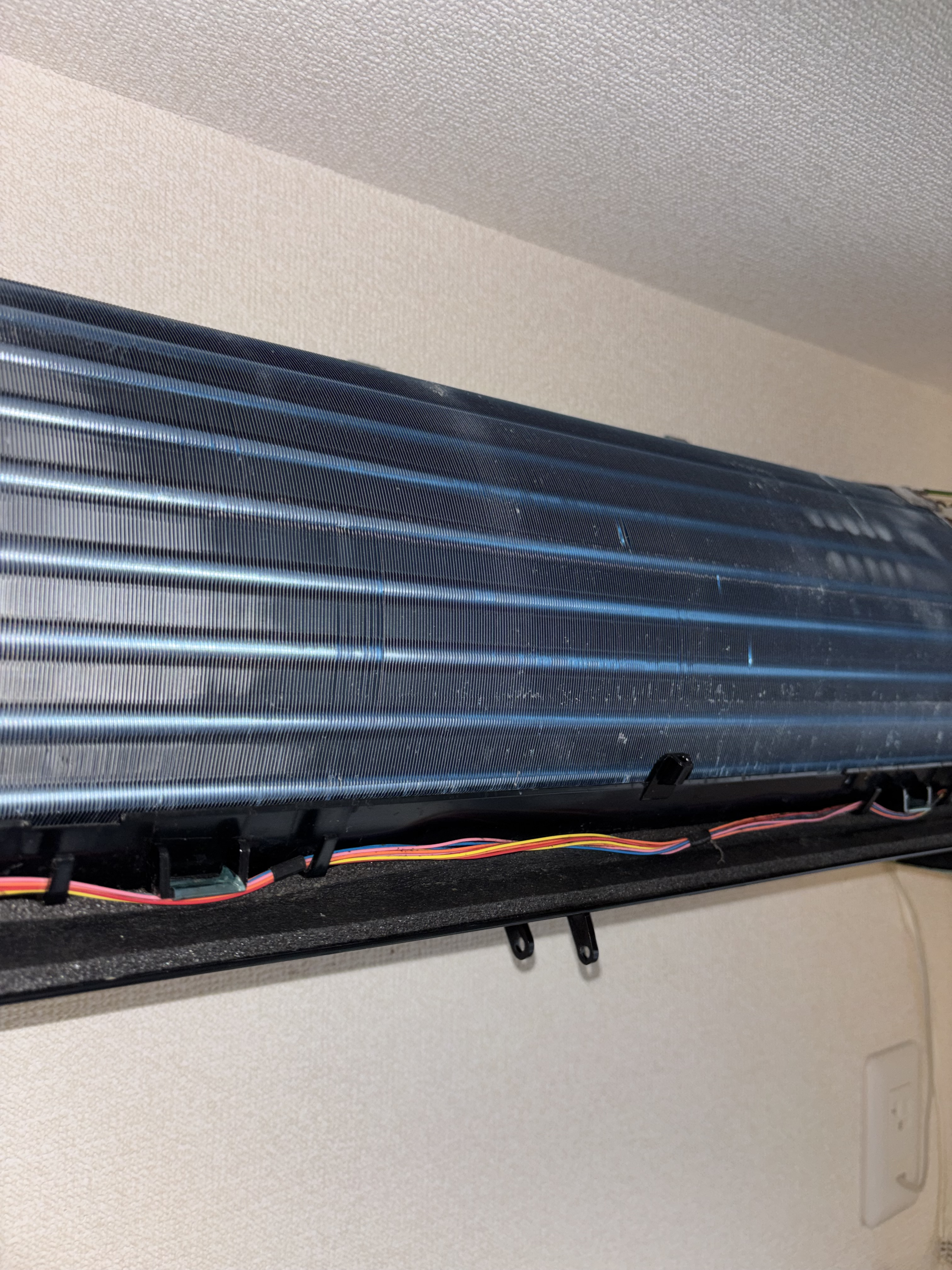 神奈川県藤沢市の壁掛けエアコンの作業前3