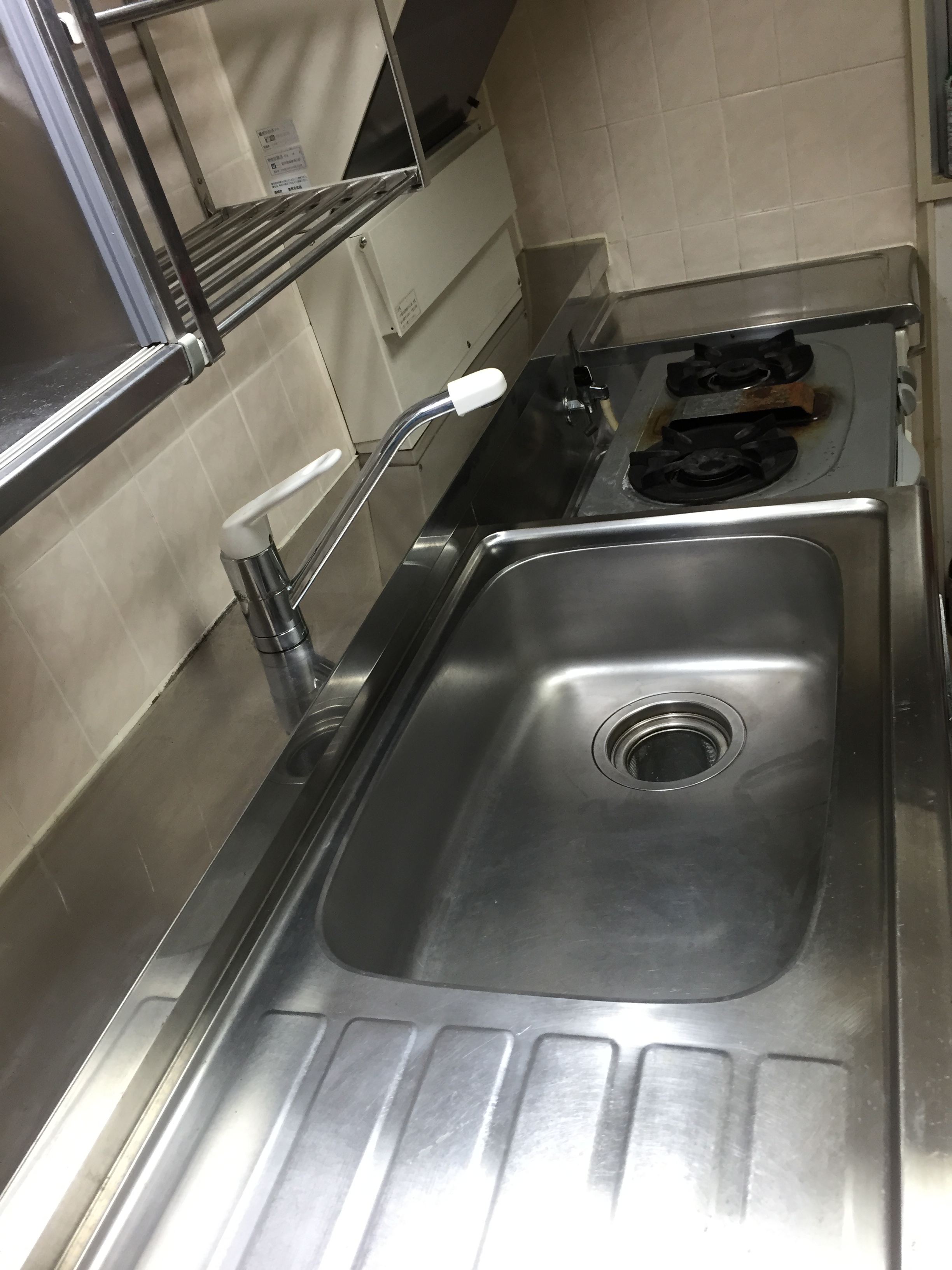 青森県弘前市のキッチンクリーニングの作業後1