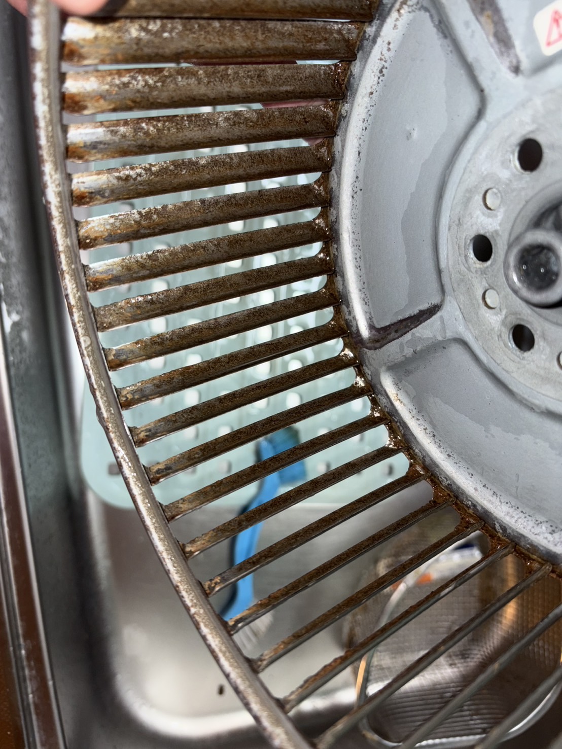 千葉県船橋市海神のレンジフードクリーニングの作業後1