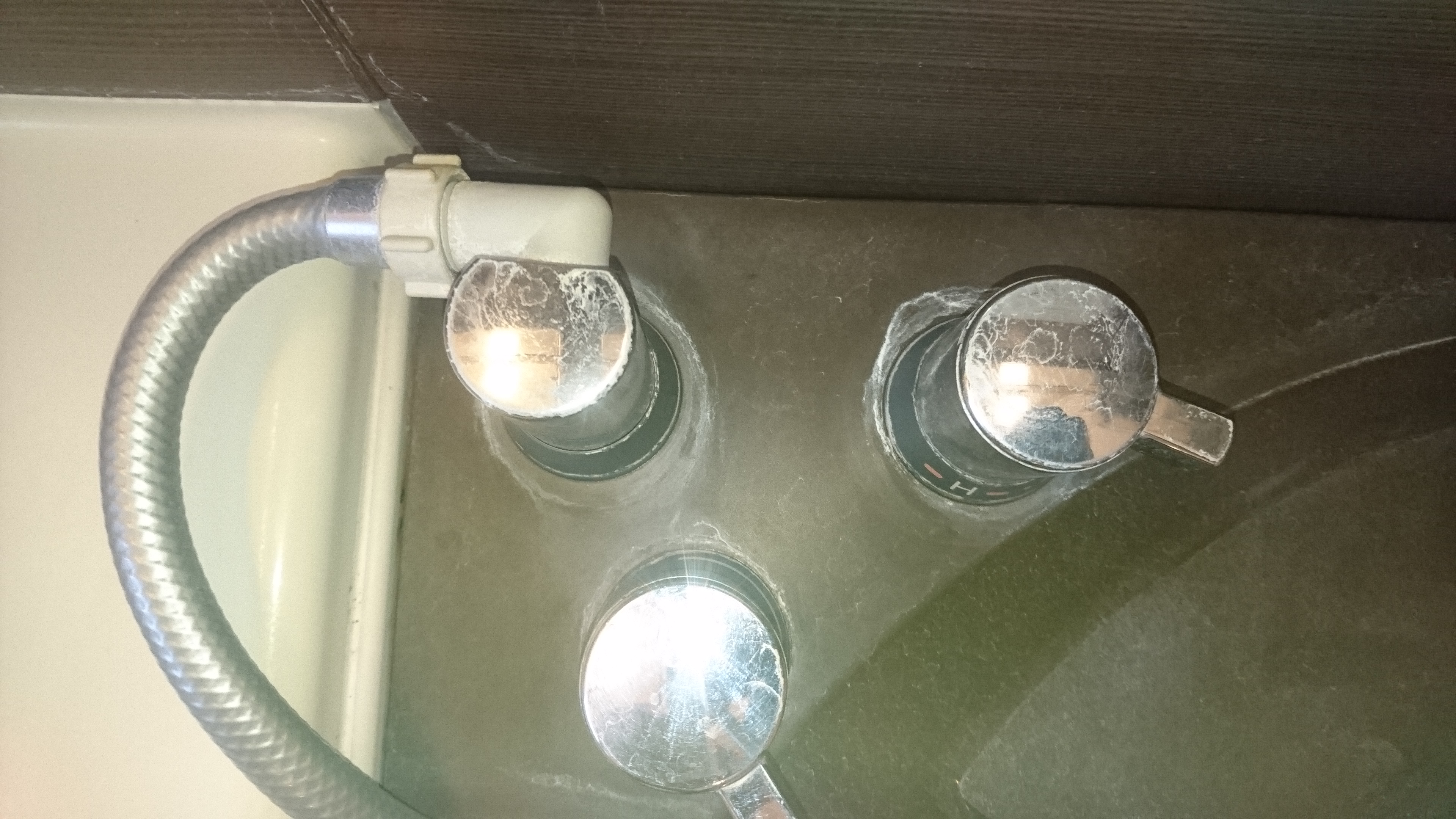 東京都小金井市の浴室・お風呂クリーニングの作業前1