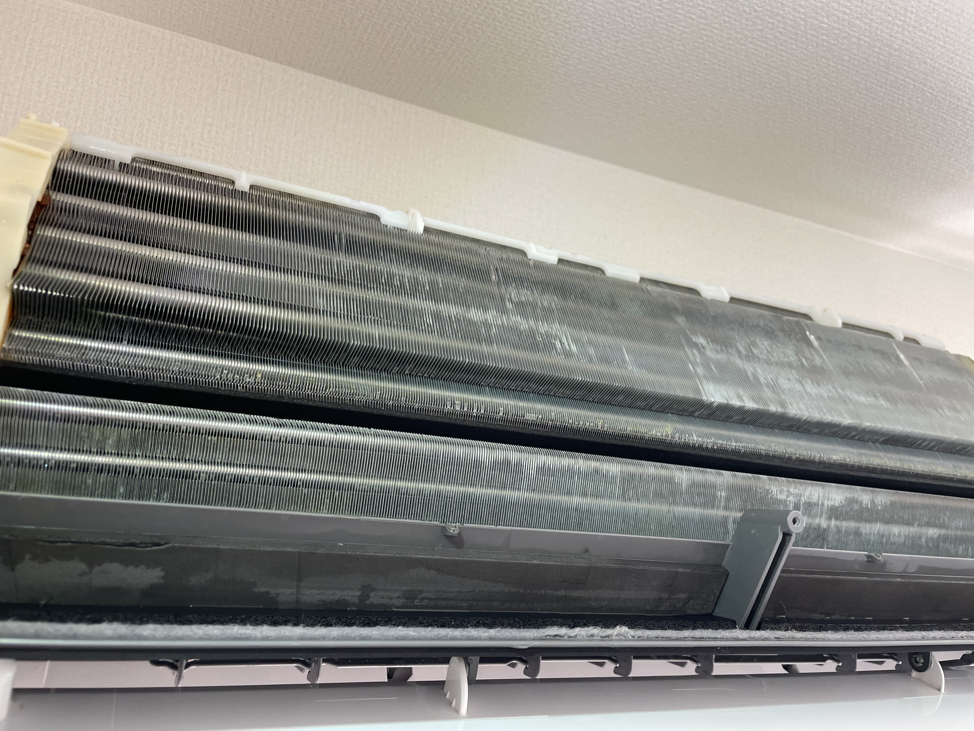 東京都小平市津田町のお掃除機能付きエアコンの作業後1