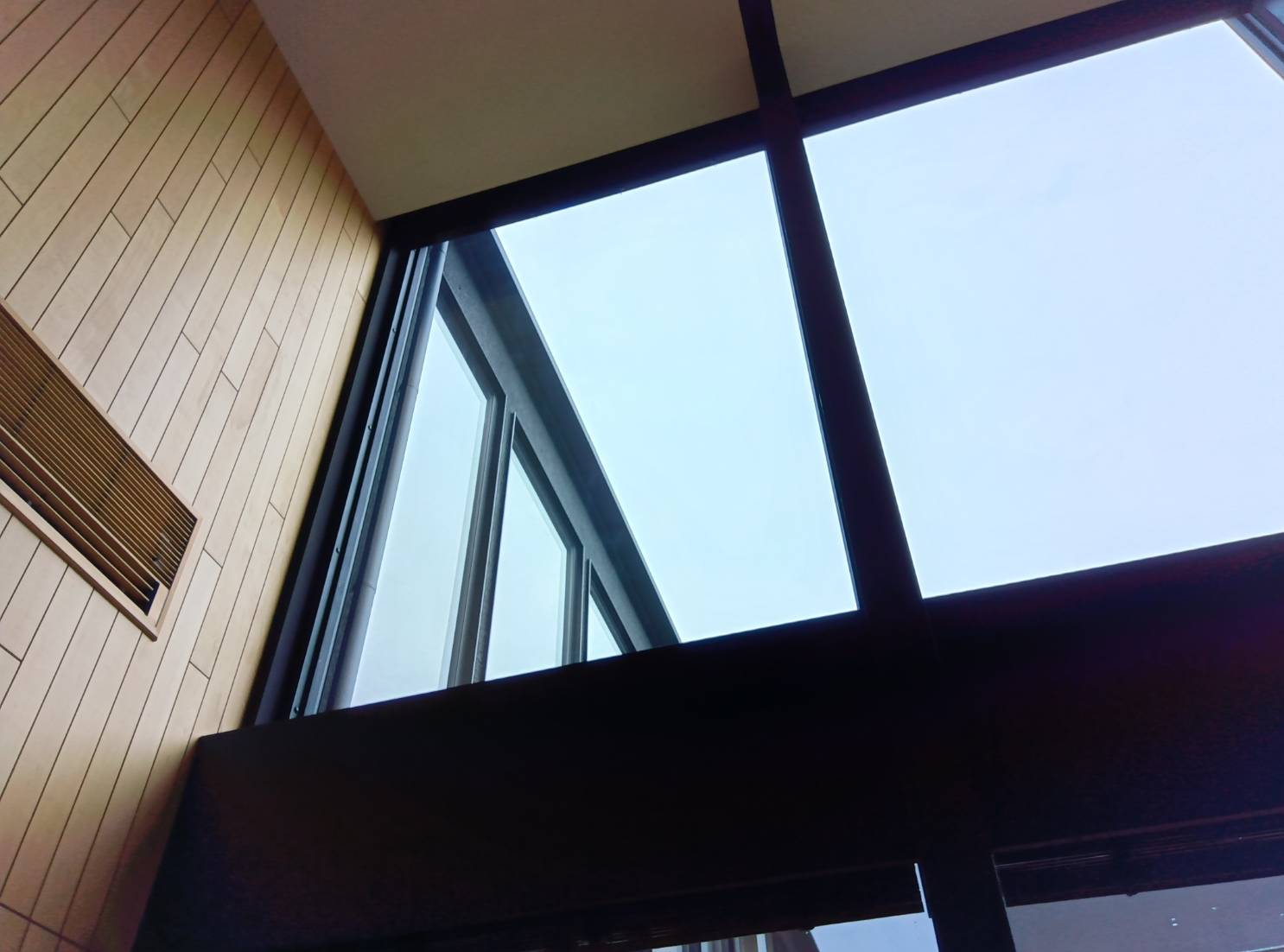 新潟県新潟市中央区関屋の窓ガラス・サッシクリーニングの作業後1