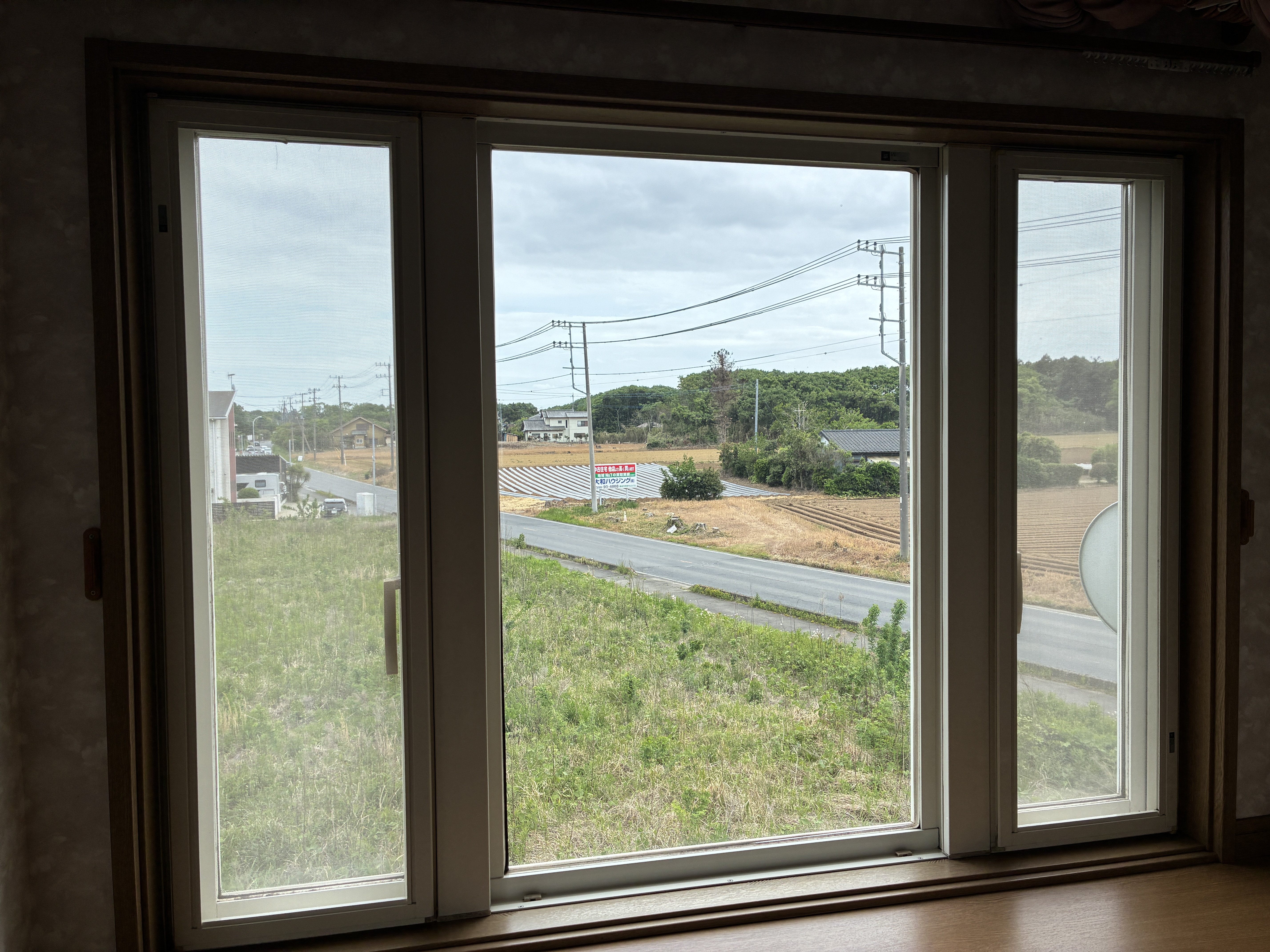 茨城県鹿嶋市の窓ガラス・サッシクリーニングの作業後1
