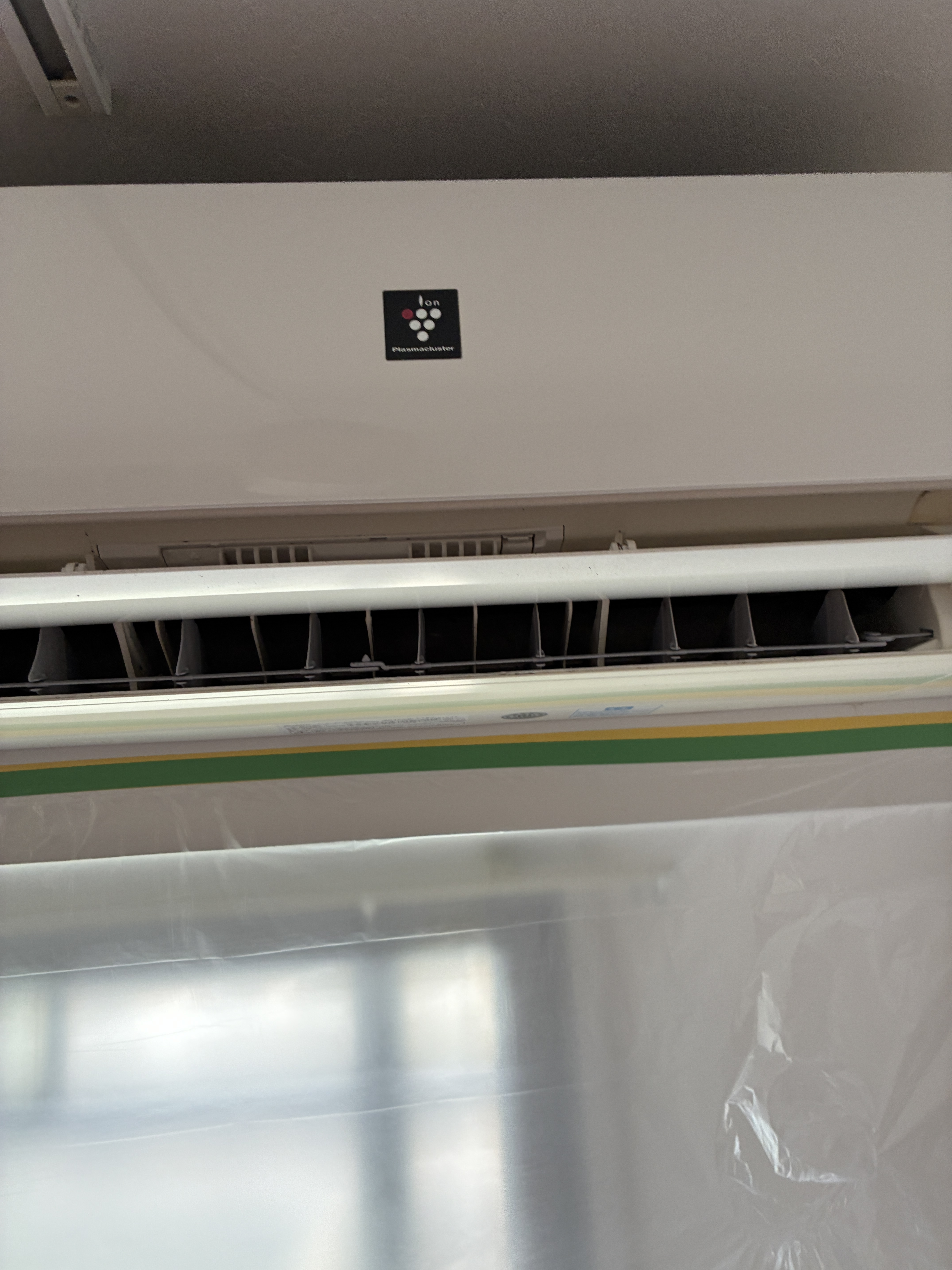 大阪府大阪市都島区関目の壁掛けエアコンの作業前3