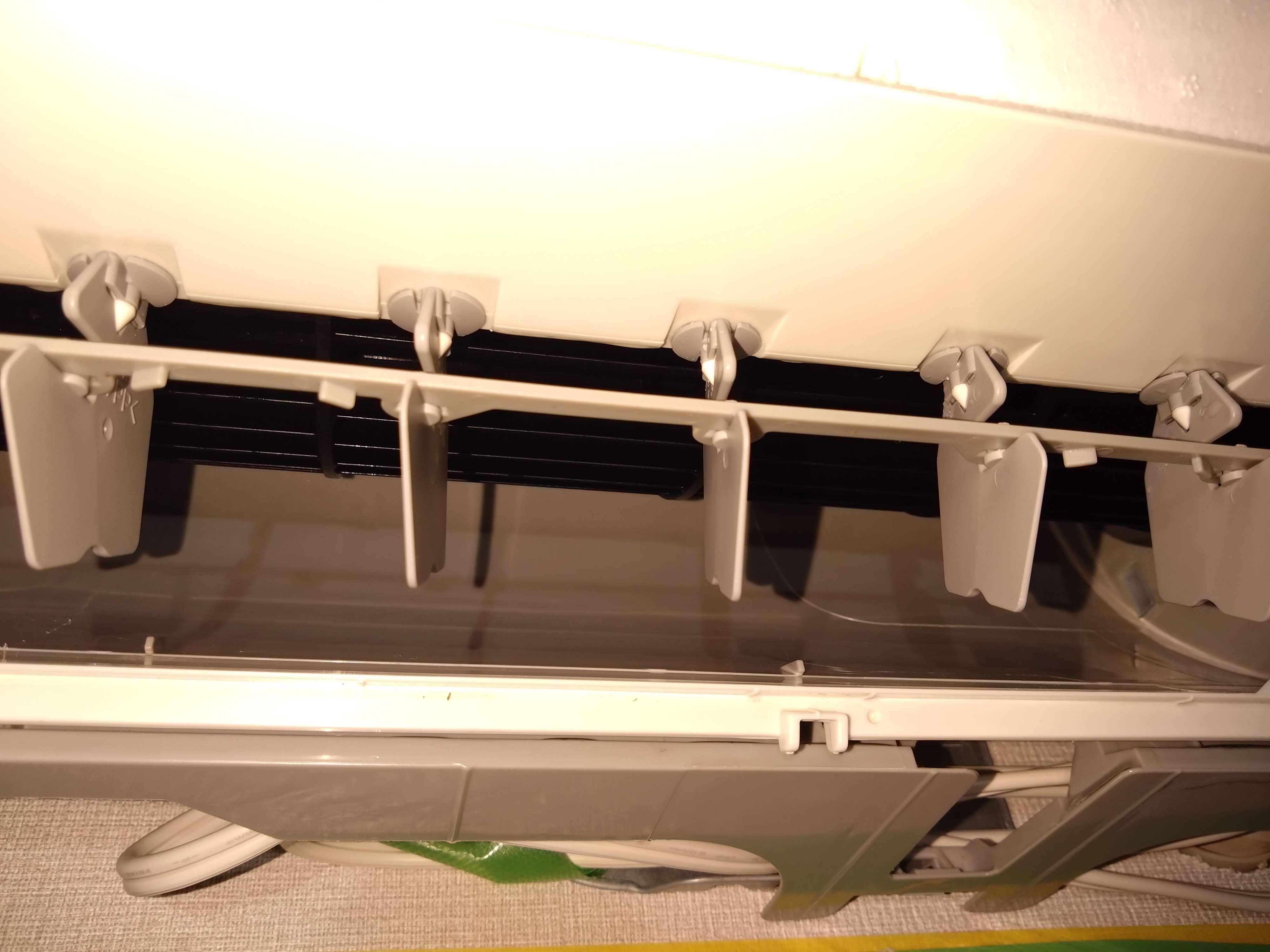 滋賀県草津市のお掃除機能付きエアコンの作業後1