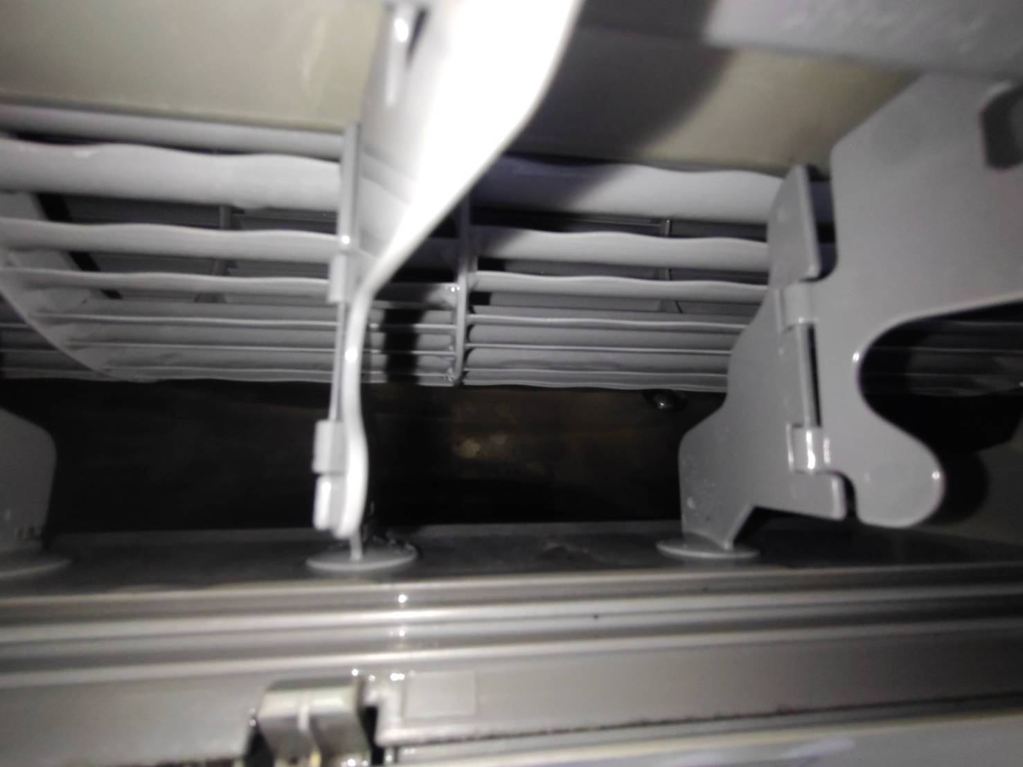 東京都大田区仲六郷のお掃除機能付きエアコンの作業後1