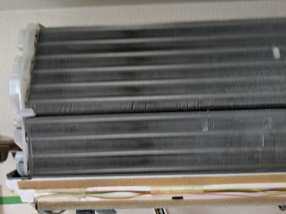 埼玉県上尾市瓦葺の壁掛けエアコンの作業後2