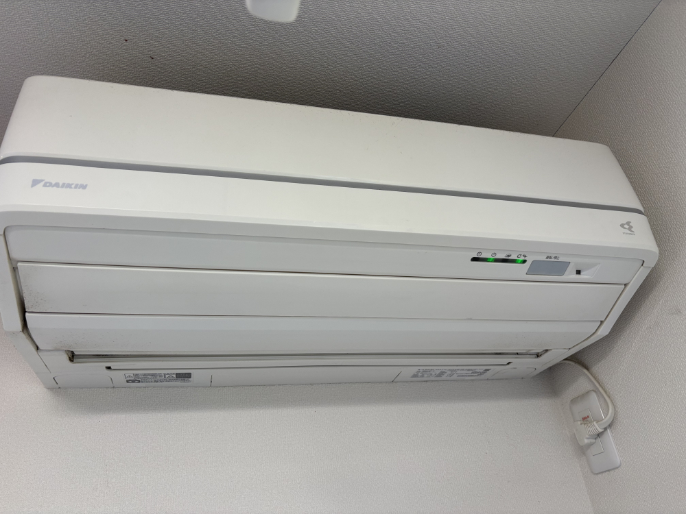 埼玉県北葛飾郡杉戸町のお掃除機能付きエアコンの作業前3
