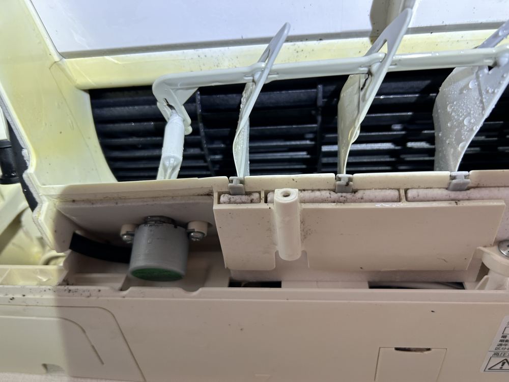 兵庫県川西市のお掃除機能付きエアコンの作業後3